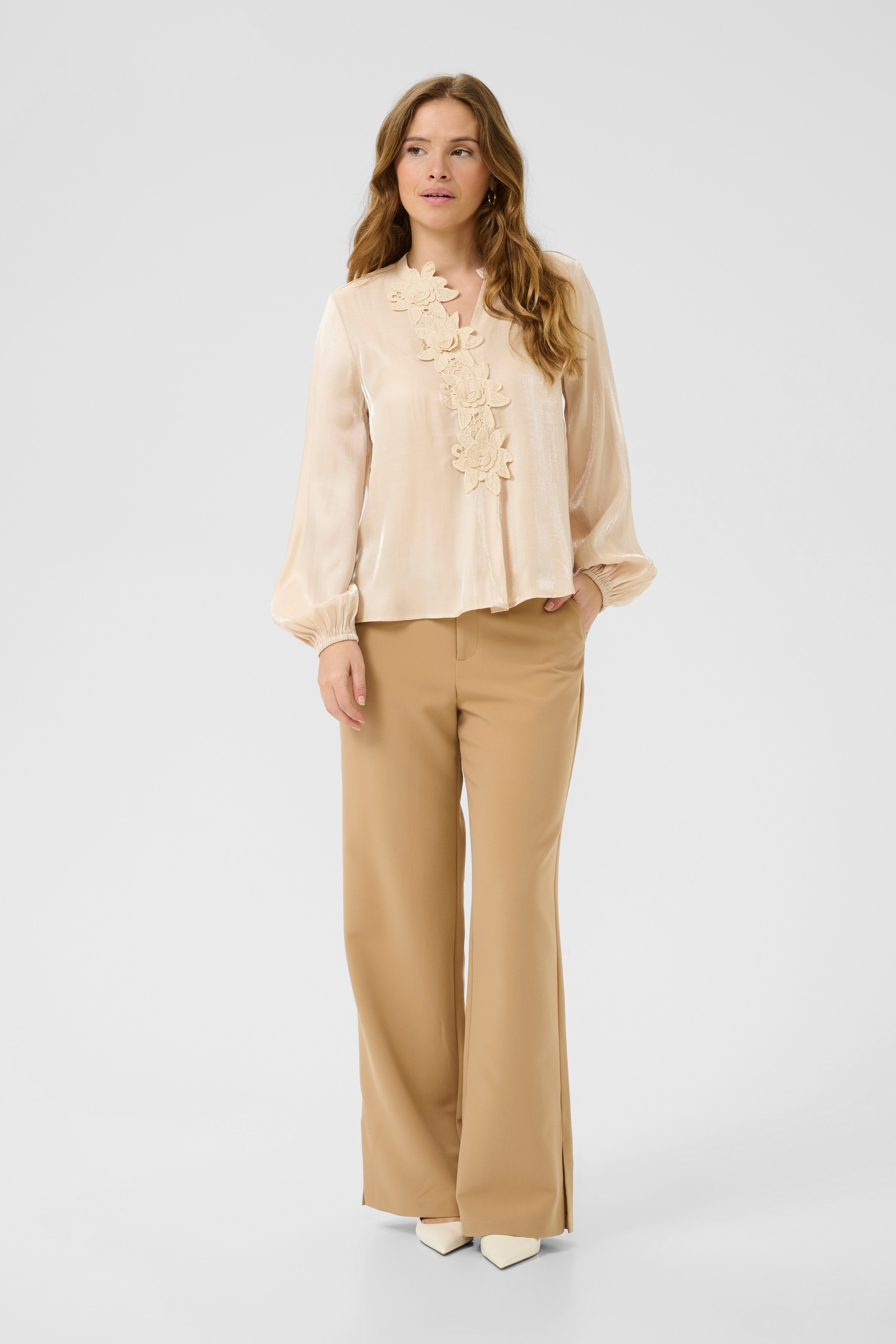 CUfiola Bluse LOOKBOOK FRONT 50112097-500078