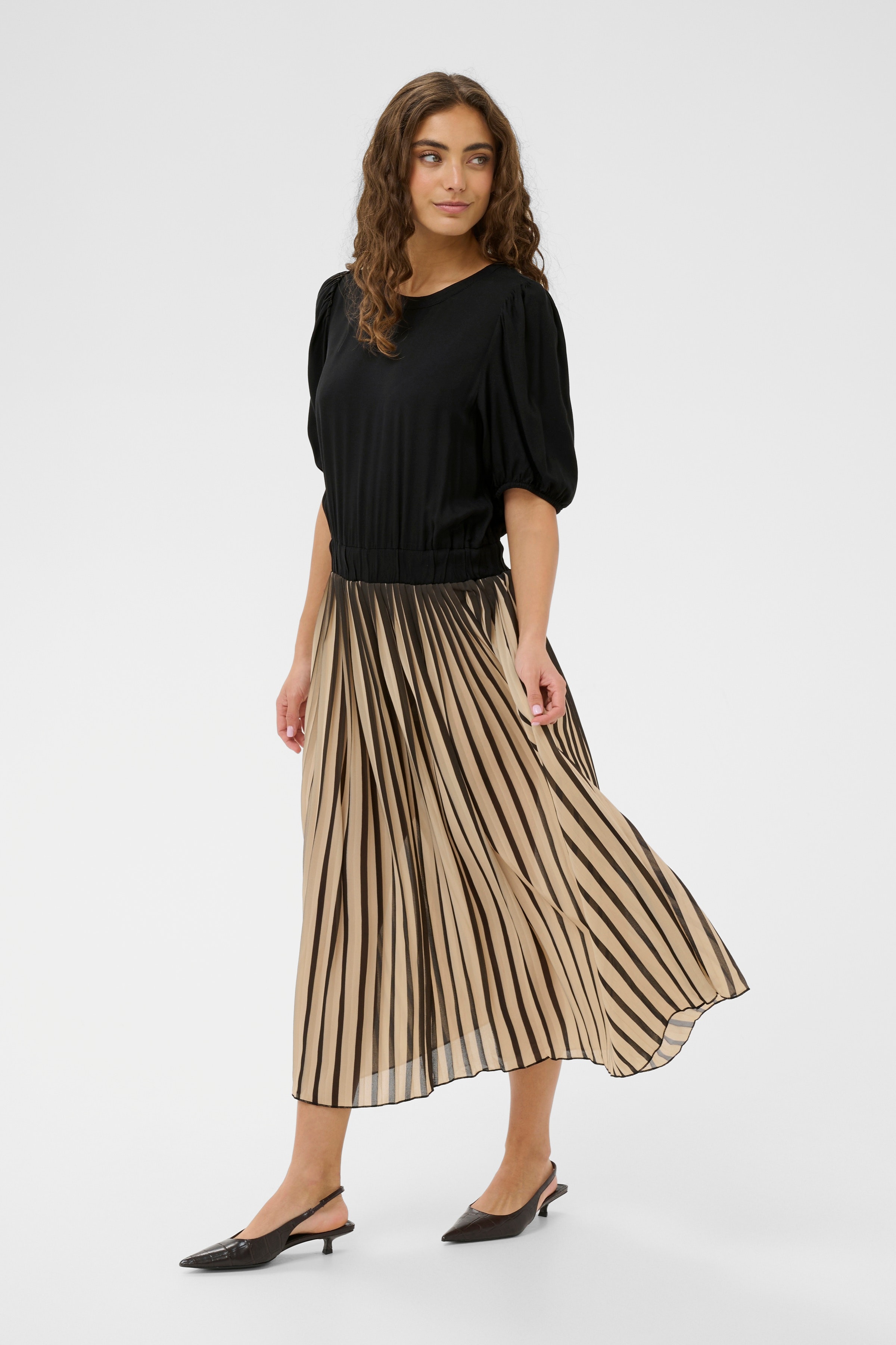 CUcarly Dress LOOKBOOK FRONT 50110993-500012