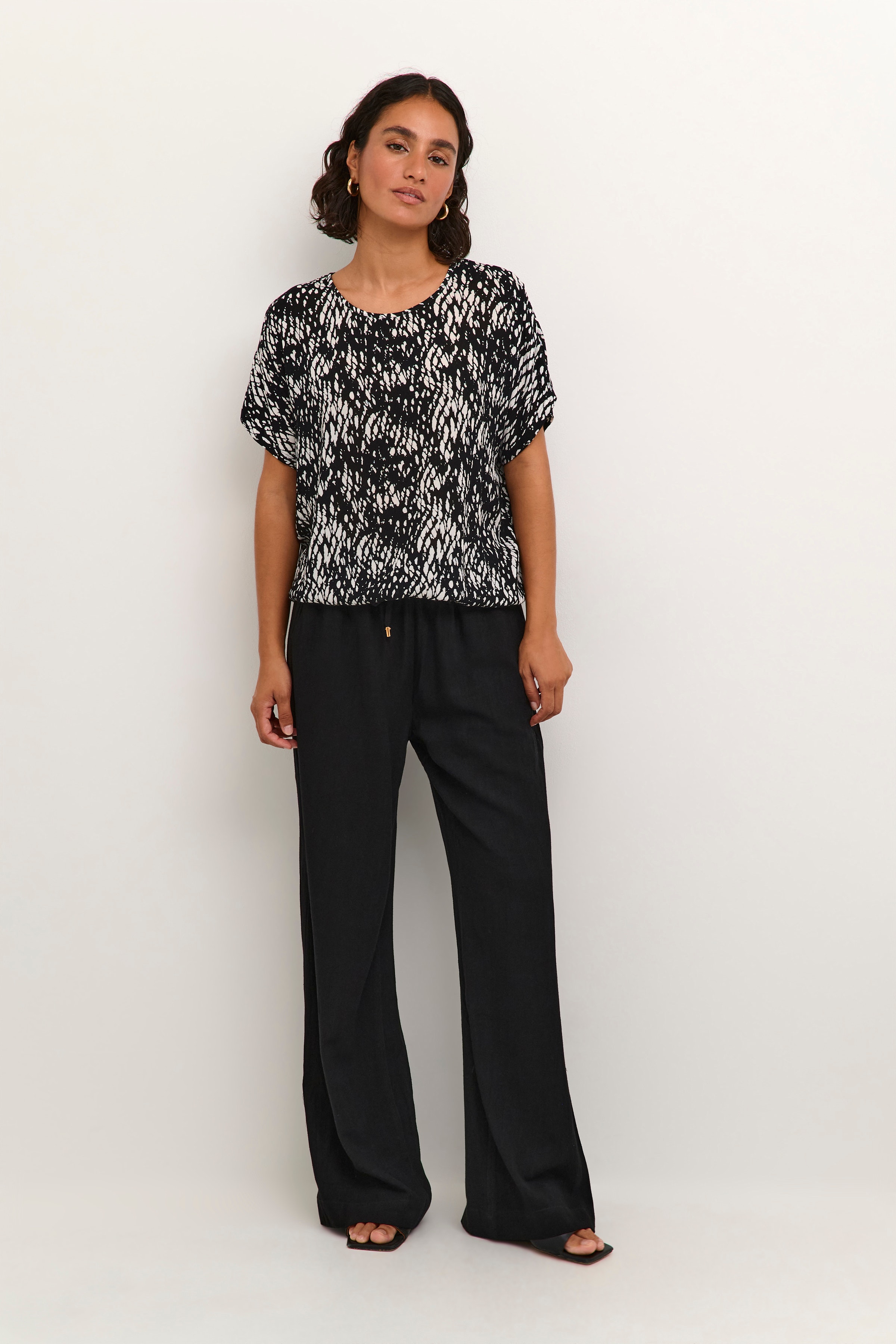 KAliny Bukser LOOKBOOK FRONT 10507526-100121