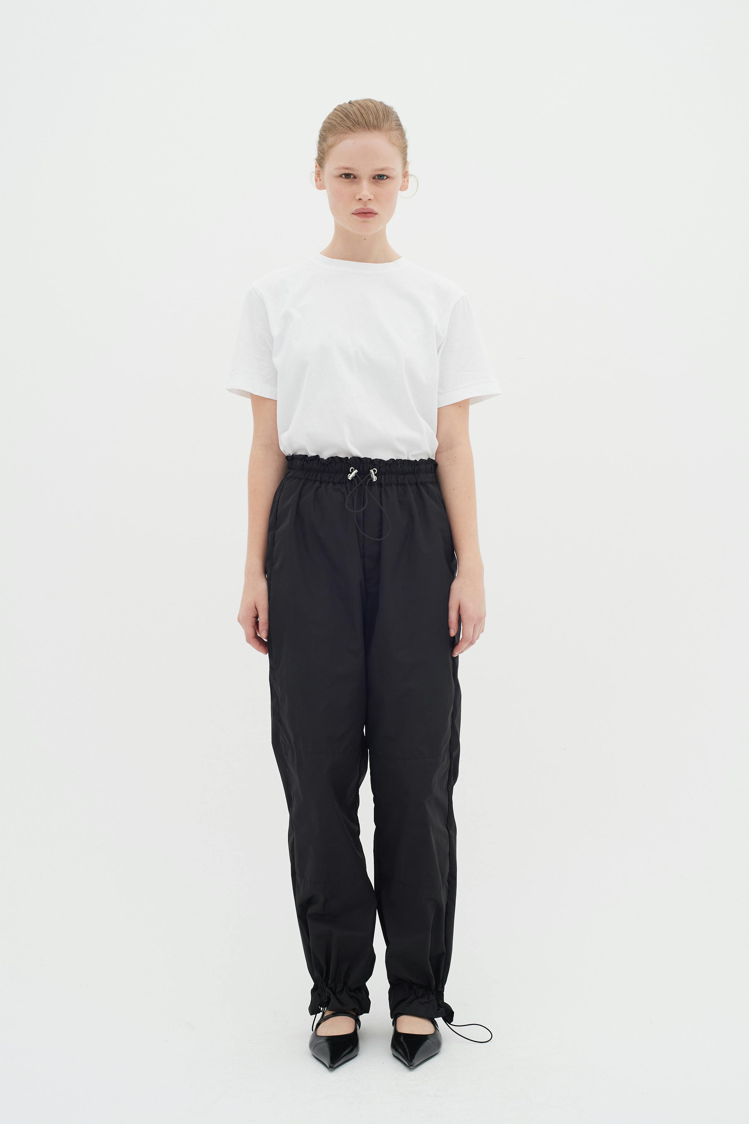 TaniaIW Trousers LOOKBOOK FRONT 30109048-194008