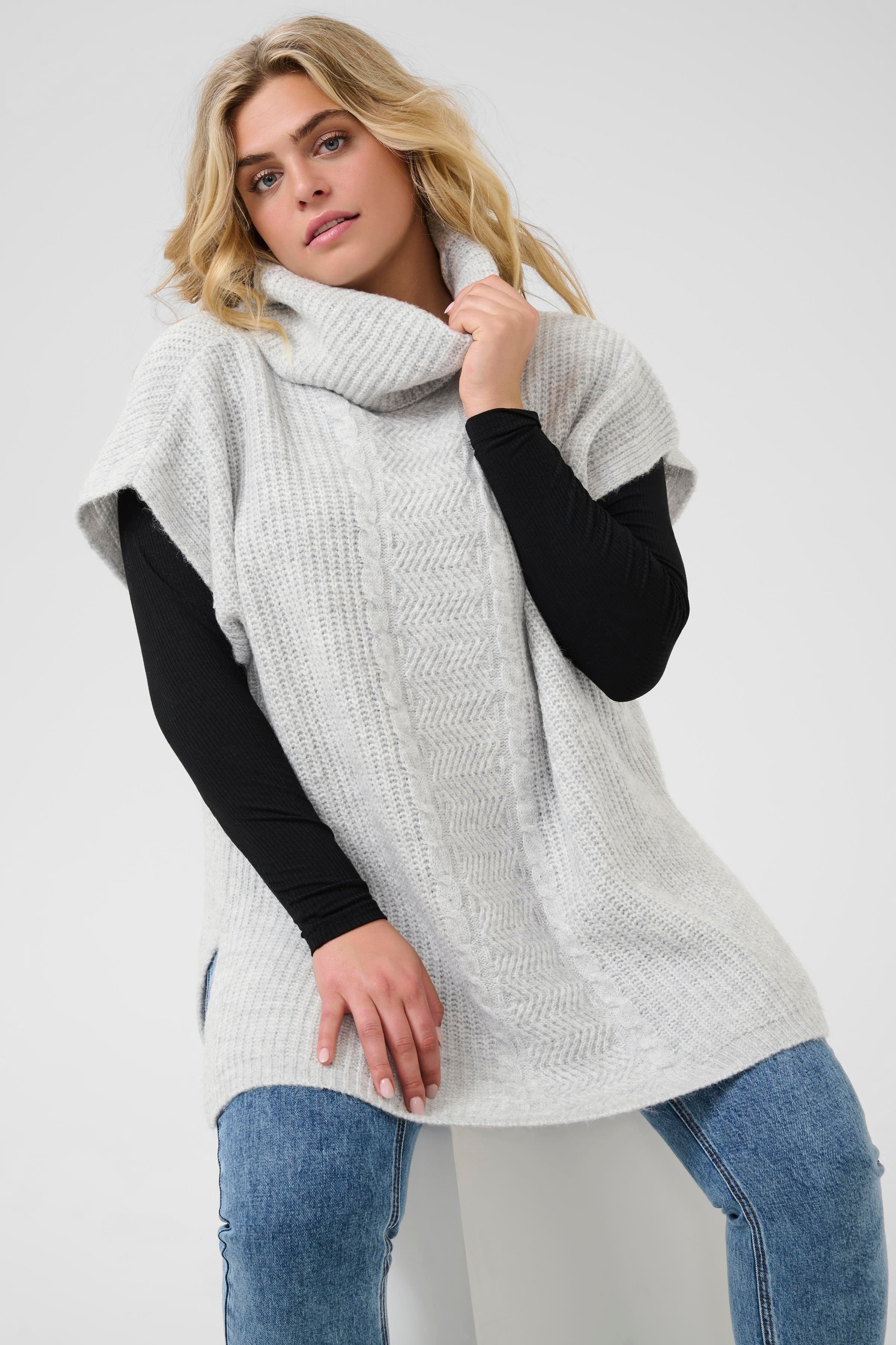 KCmala Poncho LOOKBOOK DETAIL 10583504-100123