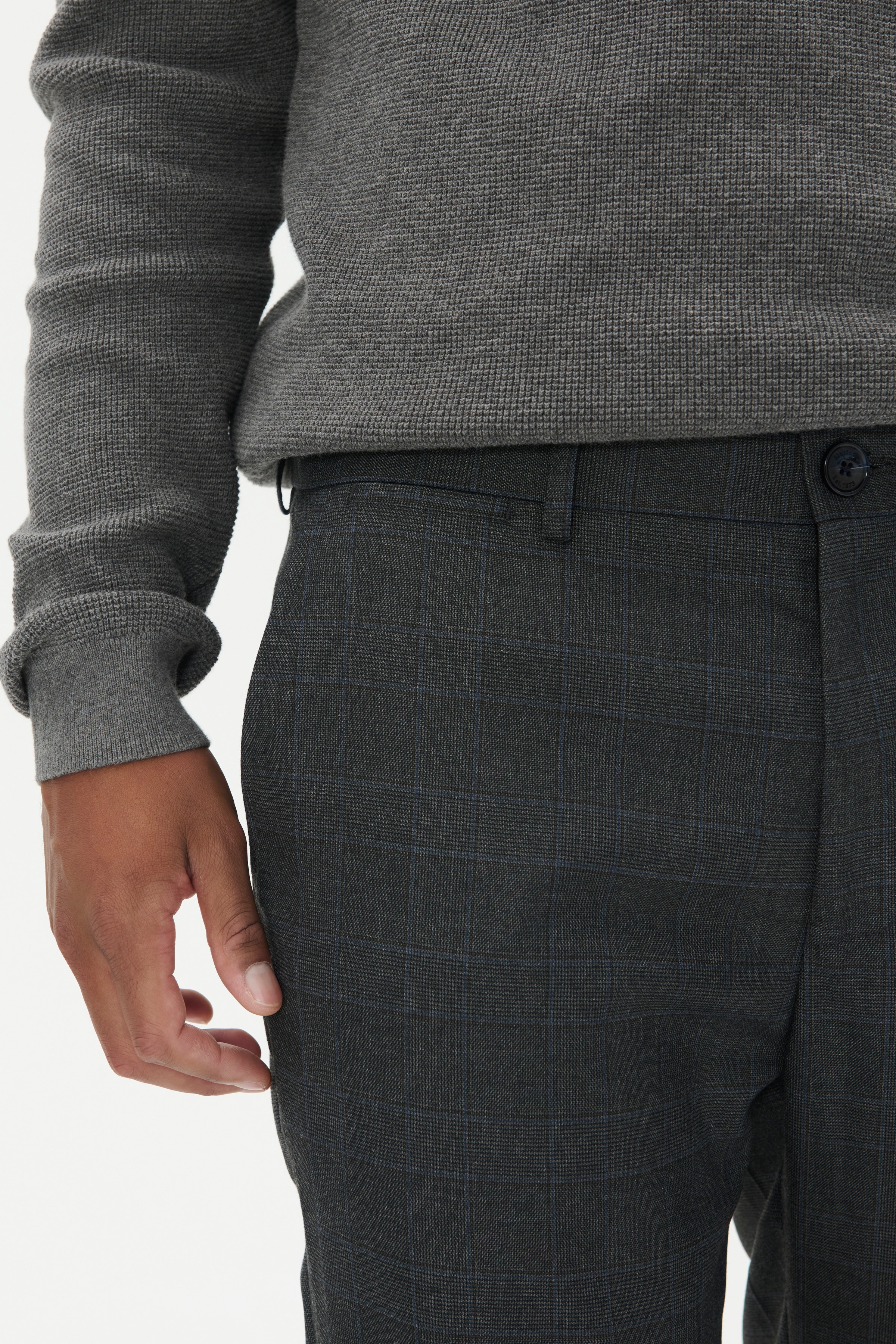 MAliam Bukser LOOKBOOK DETAIL 30208715-194011