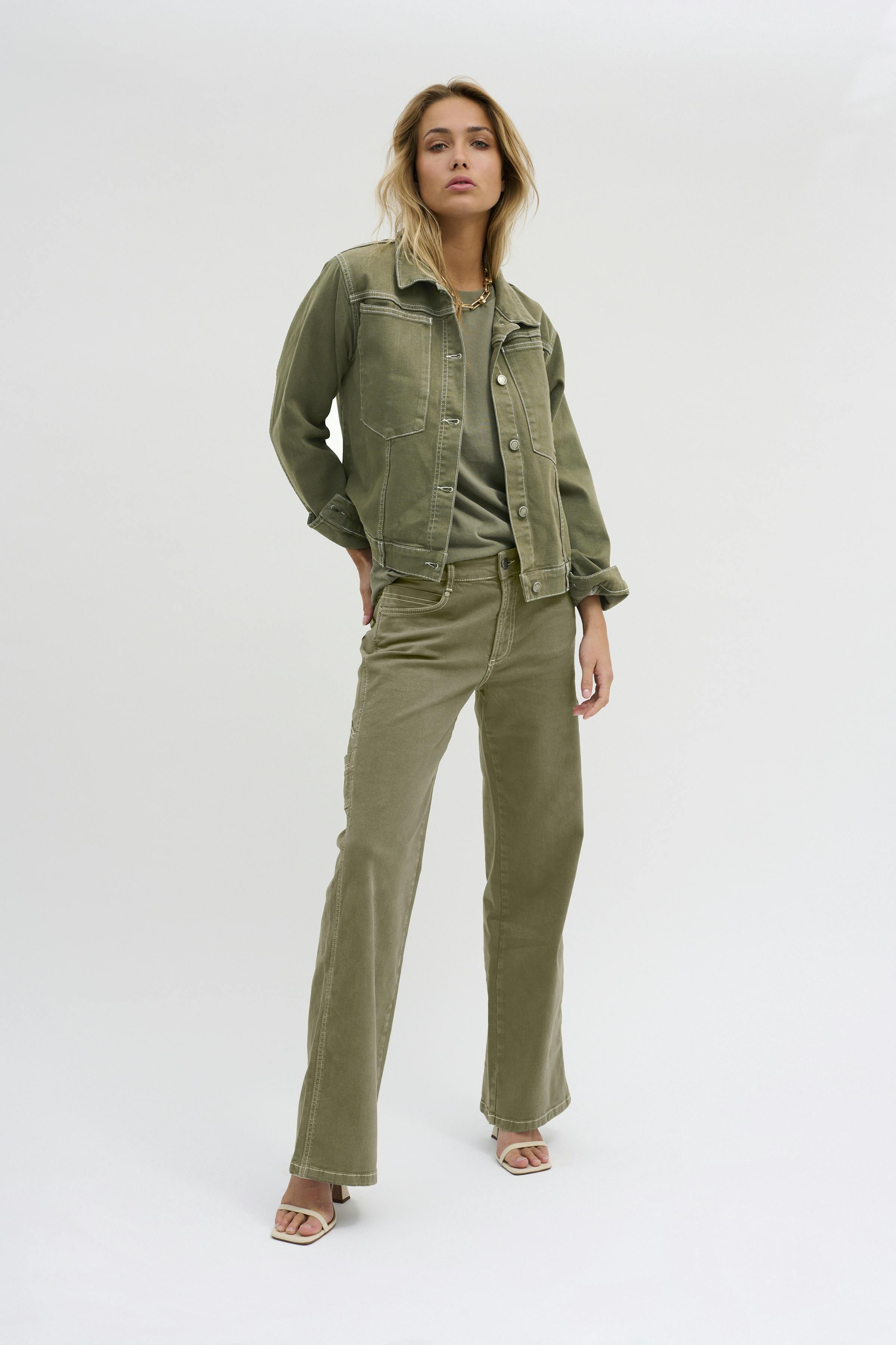 RayMW Cargopants LOOKBOOK FRONT 10704174-180515