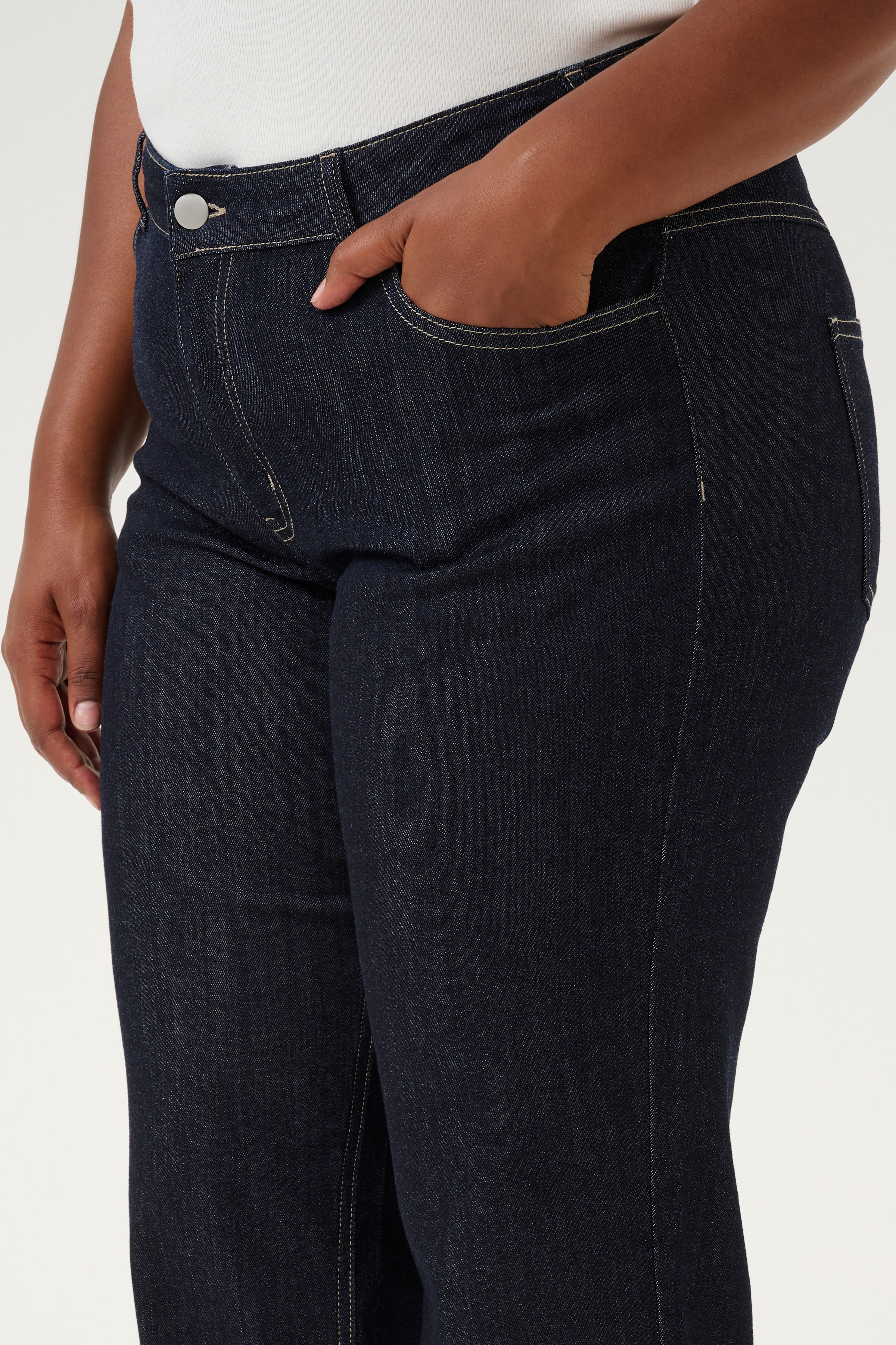 KCkhala Jeans LOOKBOOK DETAIL 10583125-103167