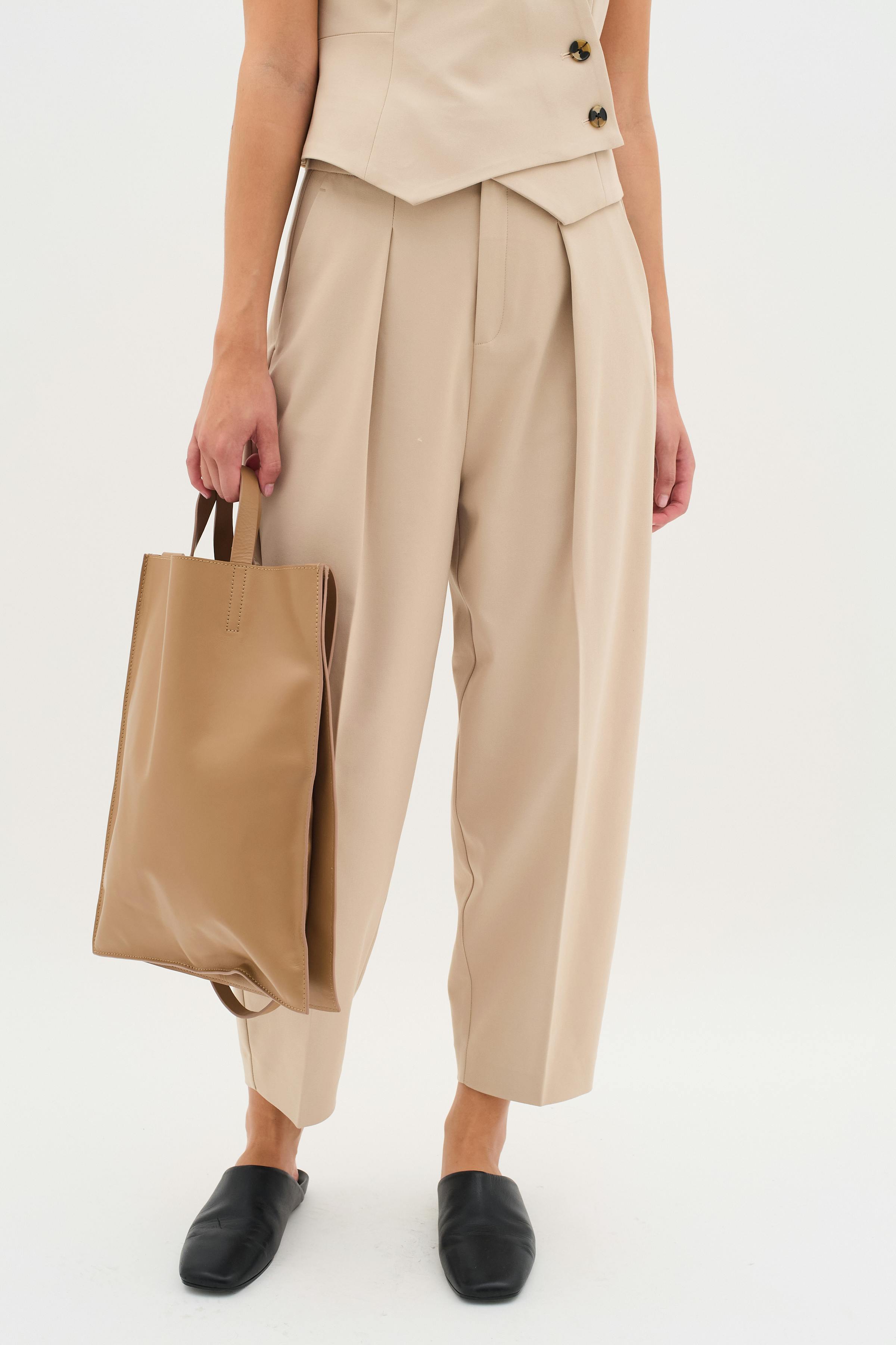 ZellaIW Barrel Trousers LOOKBOOK FRONT 30107207-151308