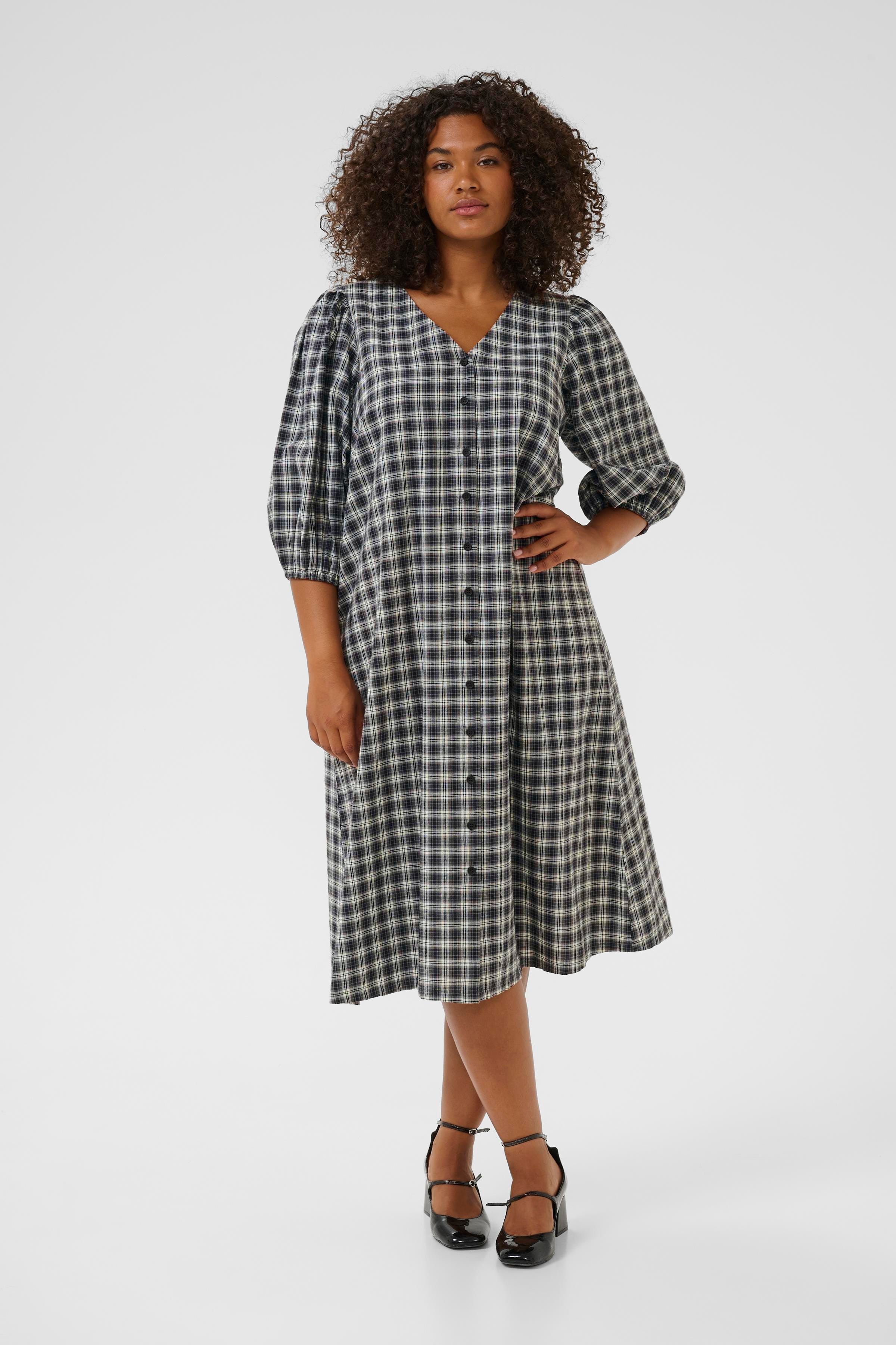KCelina Klänning LOOKBOOK FRONT 10583645-108369
