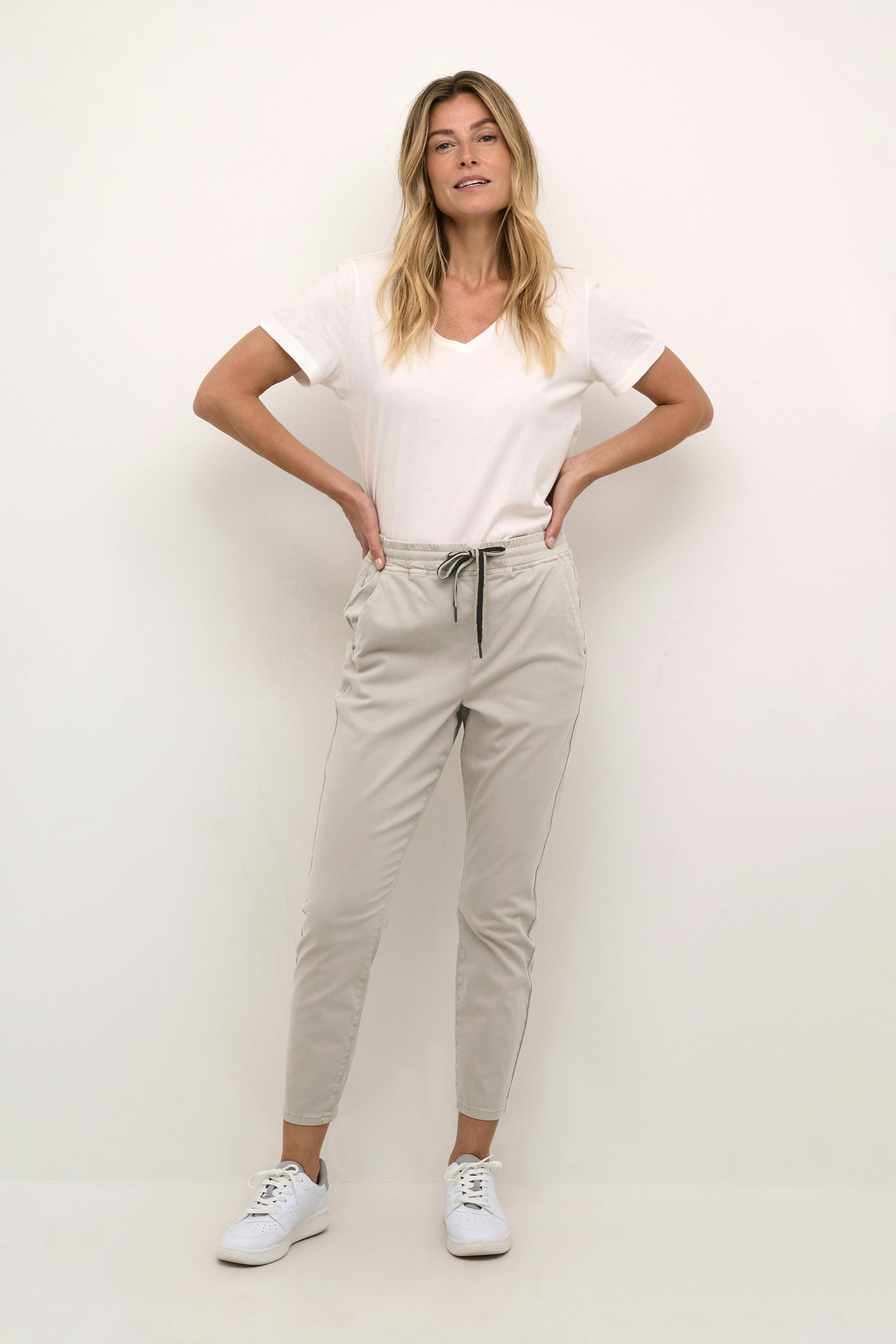 CRDonne Trousers LOOKBOOK FRONT 10613551-161305