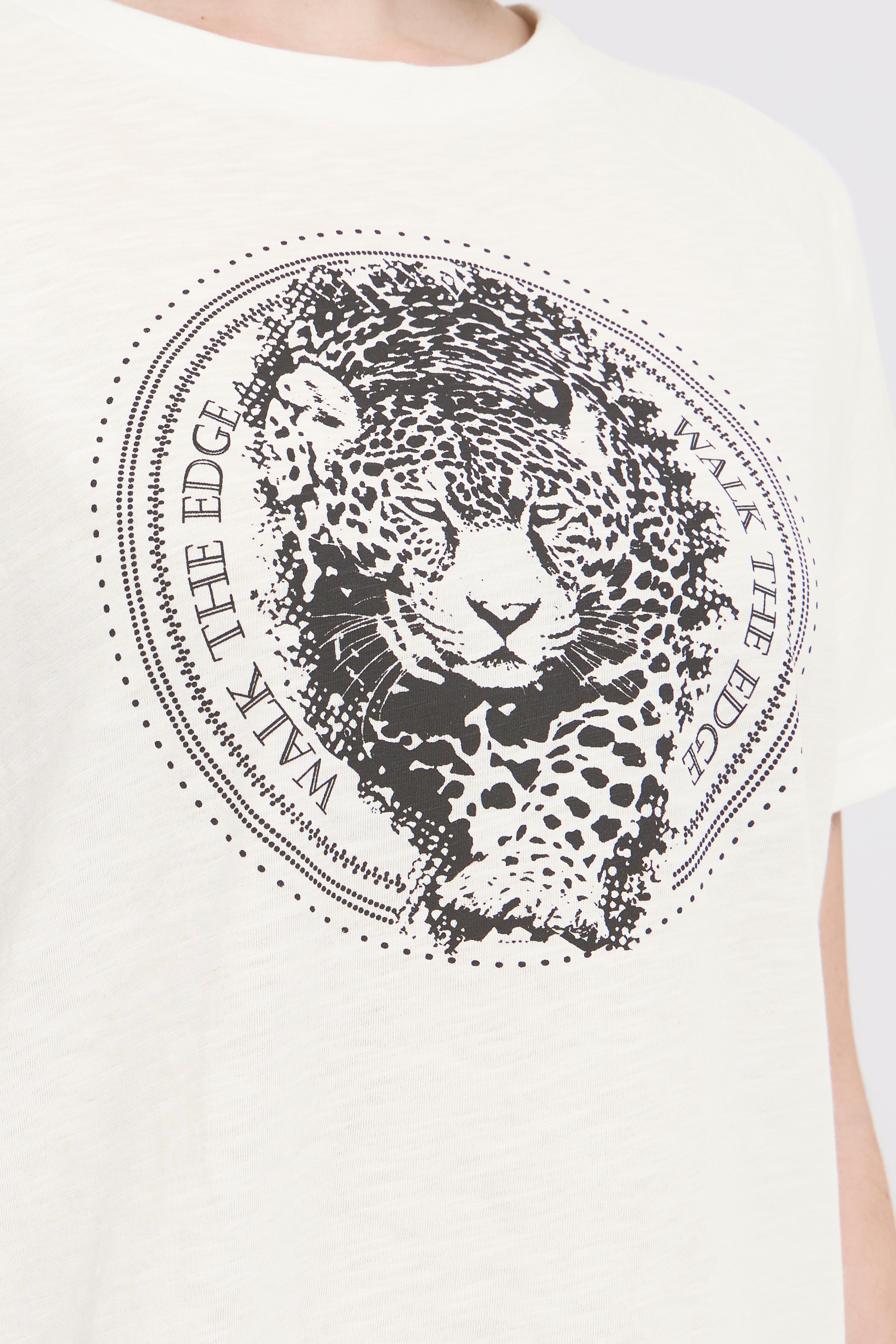 FRELINA T-shirt LOOKBOOK DETAIL 20615456-201237