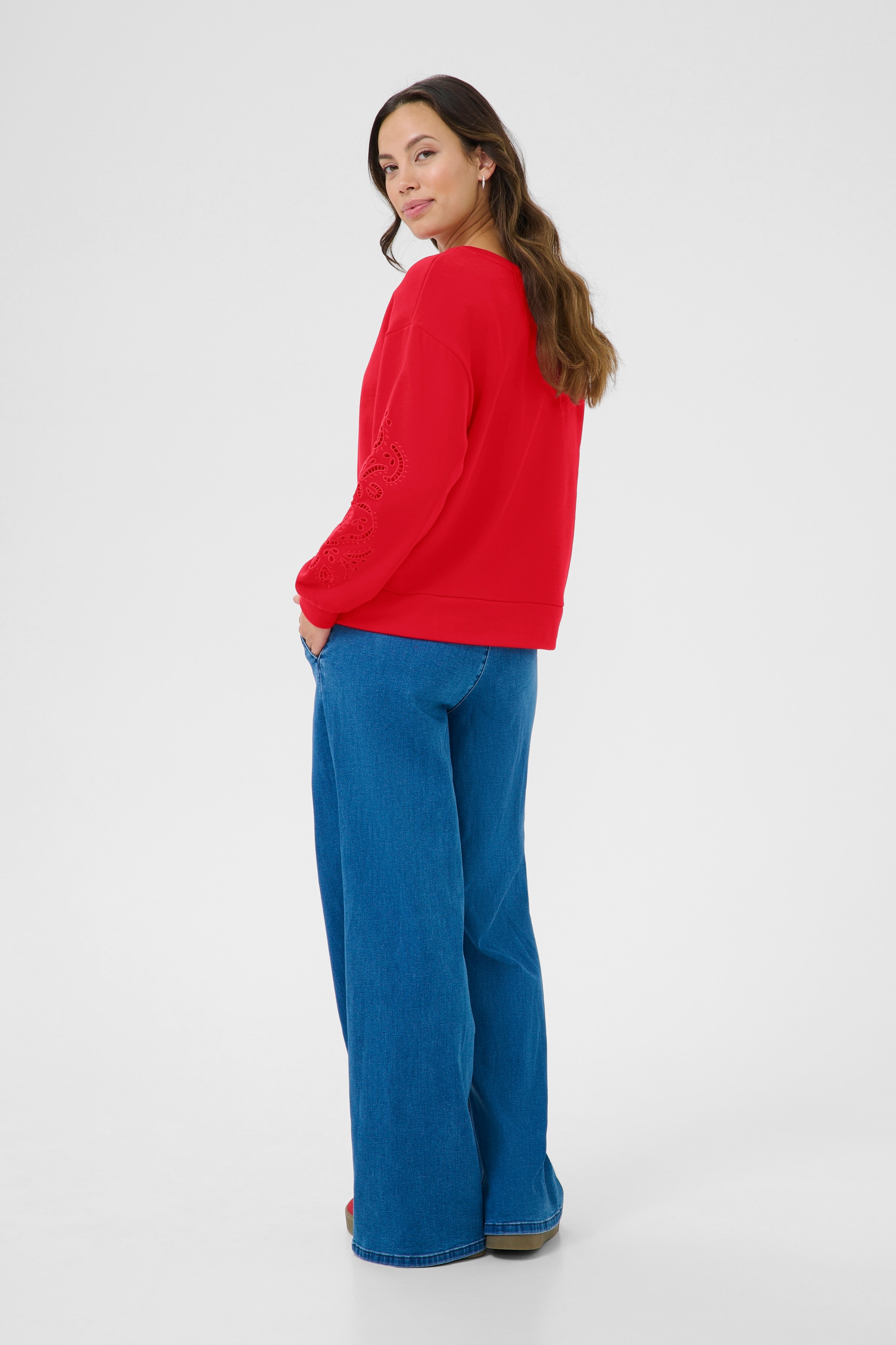 CRJosie Sweatshirt LOOKBOOK BACK 10613984-181653