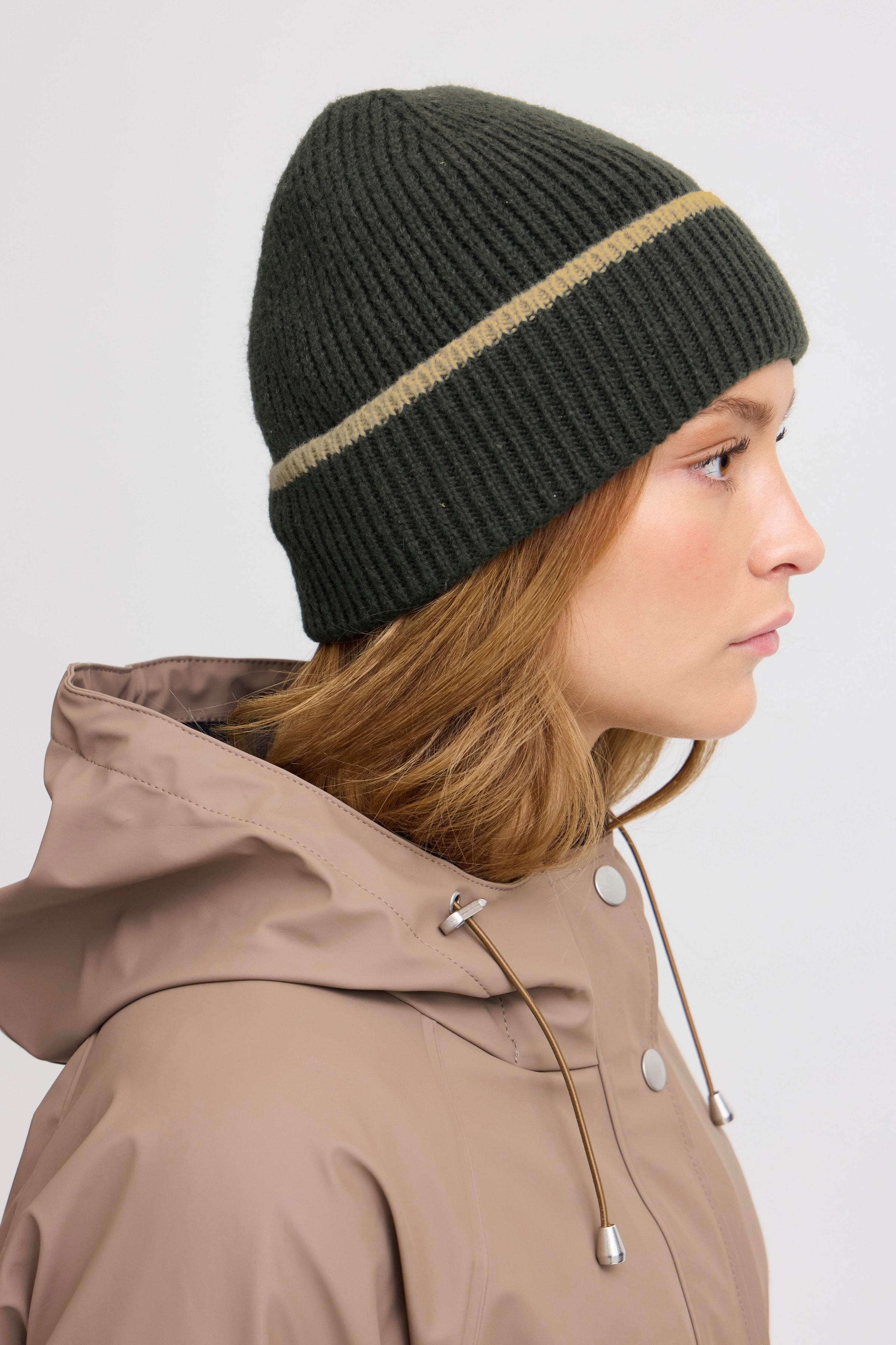 IATHORA Hatt LOOKBOOK FRONT 20121728-190414