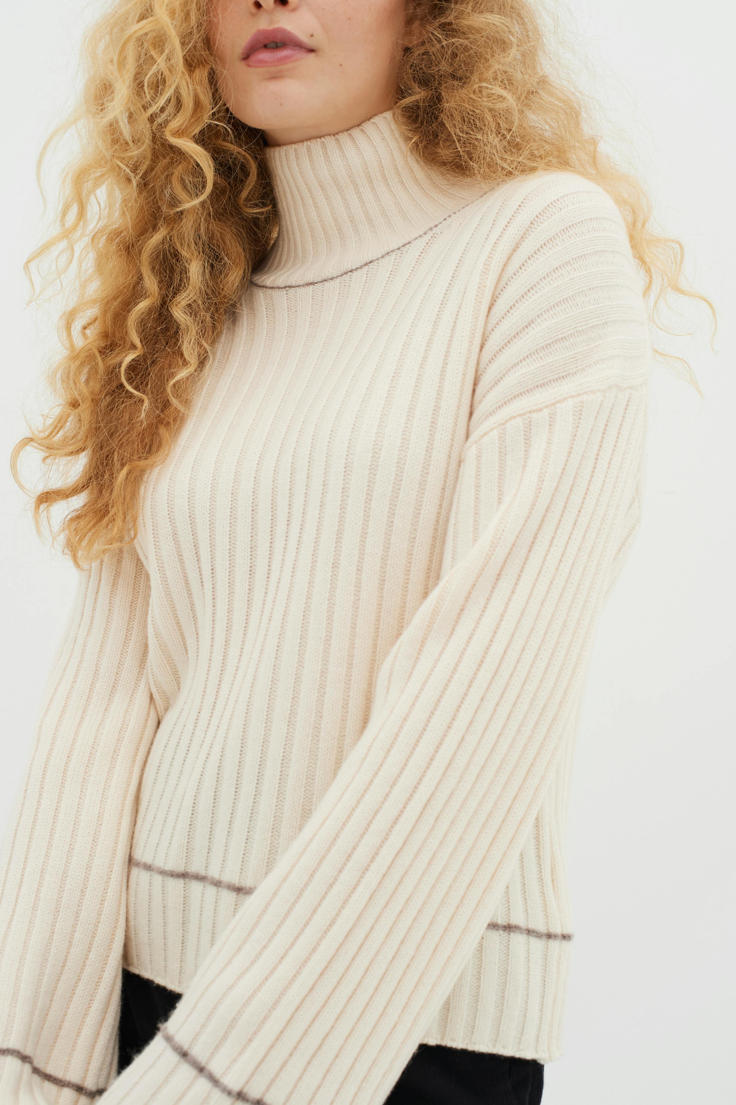 OlympioIW Highneck Pullover LOOKBOOK DETAIL 30108974-1206011