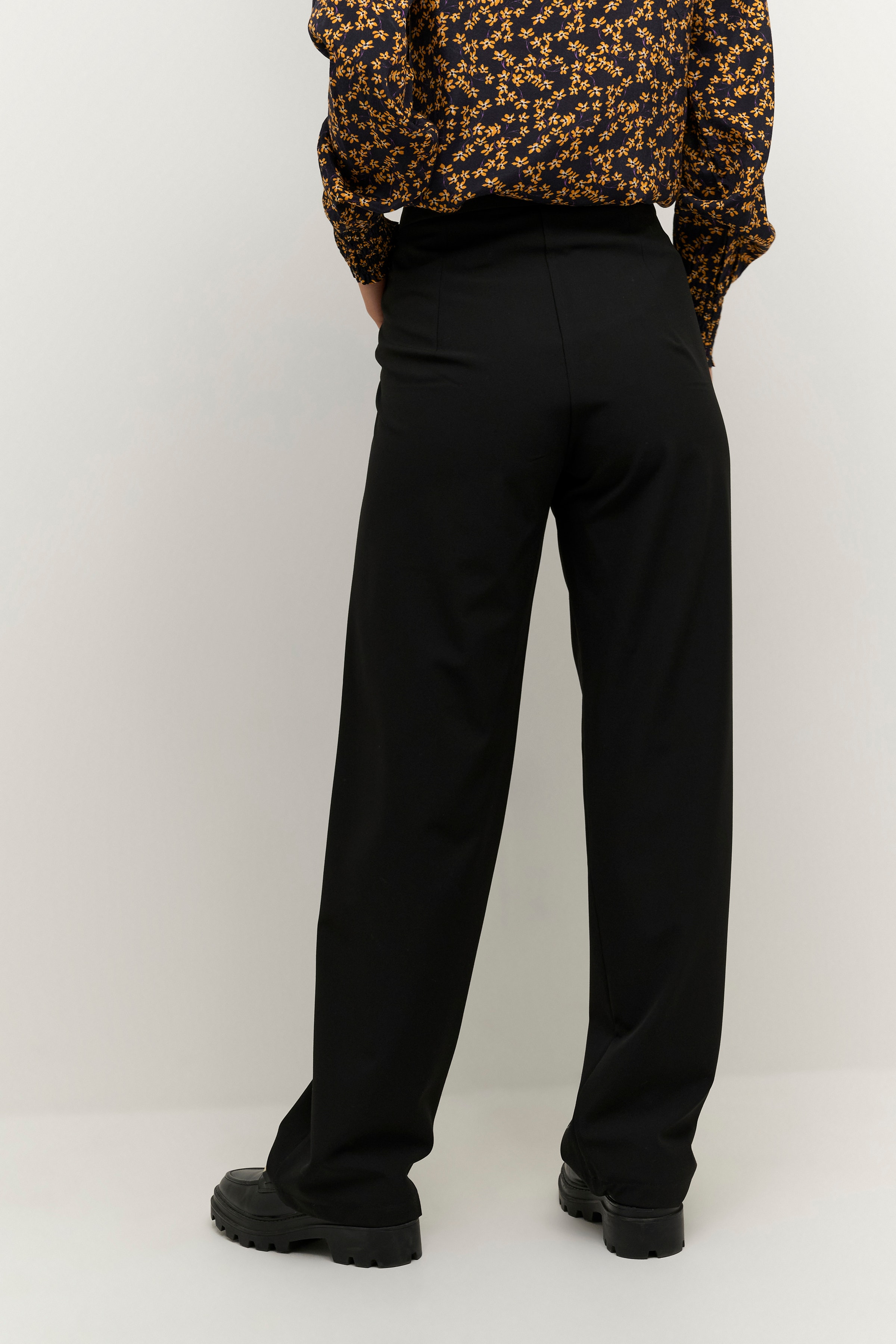 BPsabina Trousers LOOKBOOK BACK 10590352-100121B