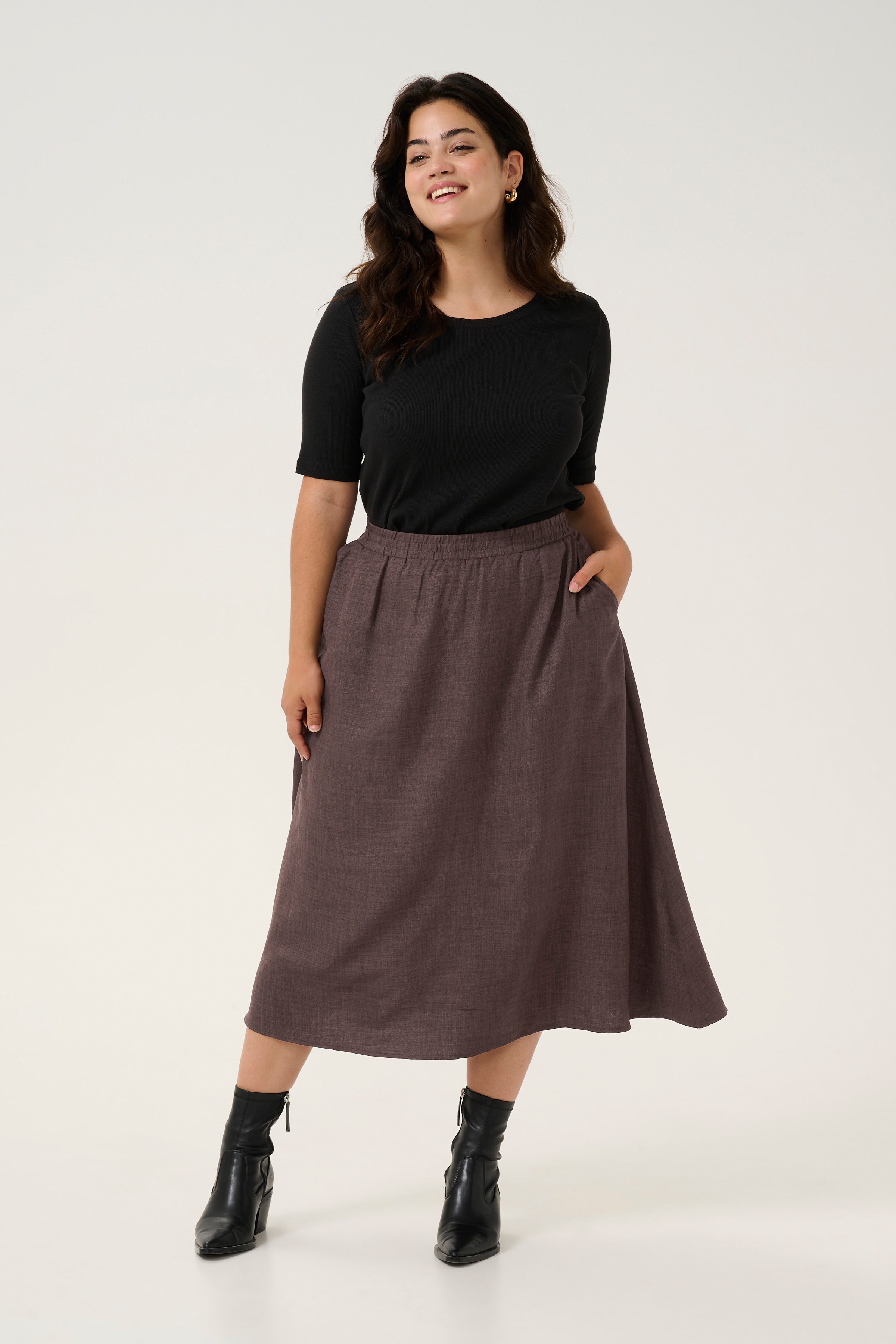 KCellie Skirt LOOKBOOK FRONT 10582959-106589