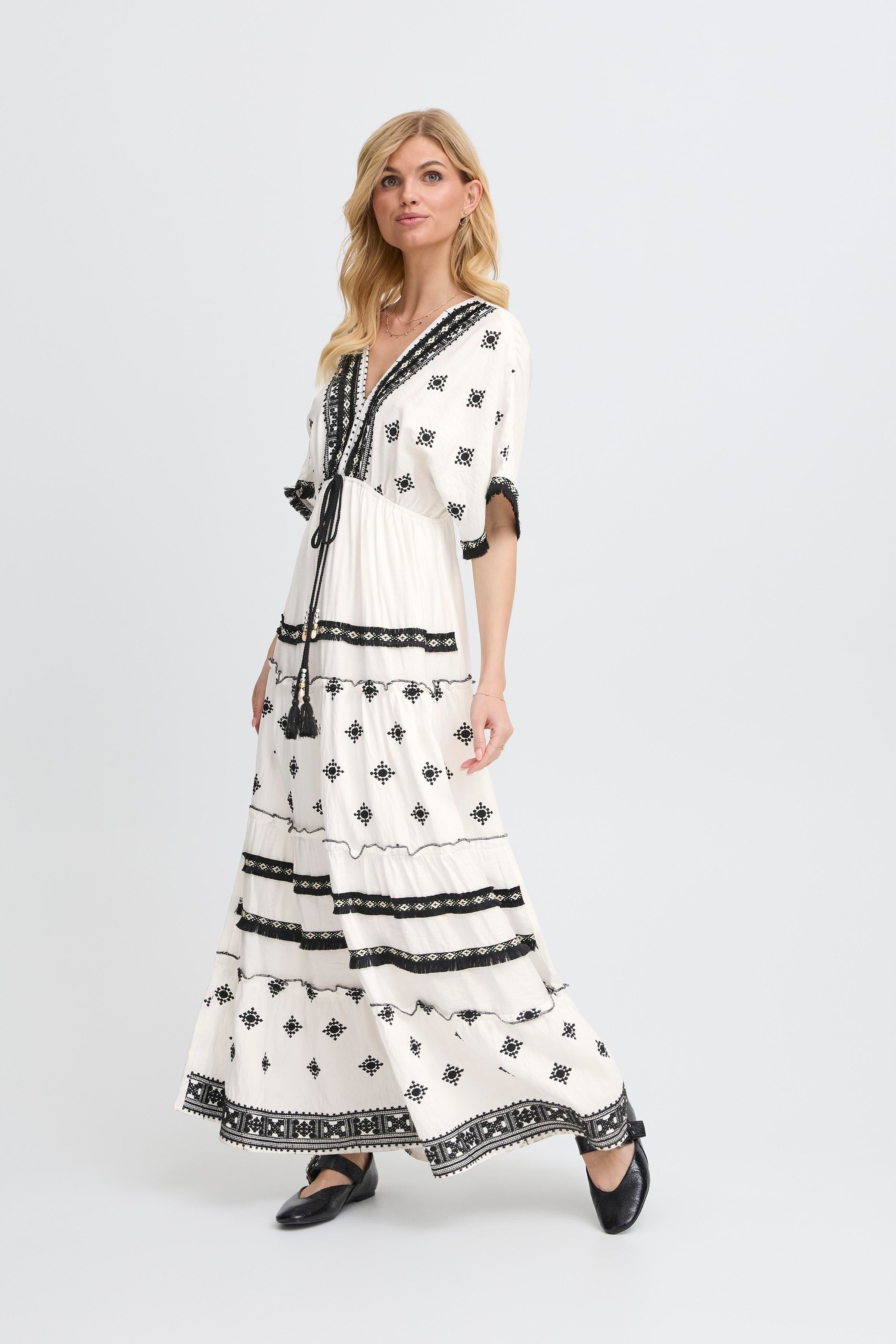 SBGOLA Jurk LOOKBOOK FRONT 22100959-110105