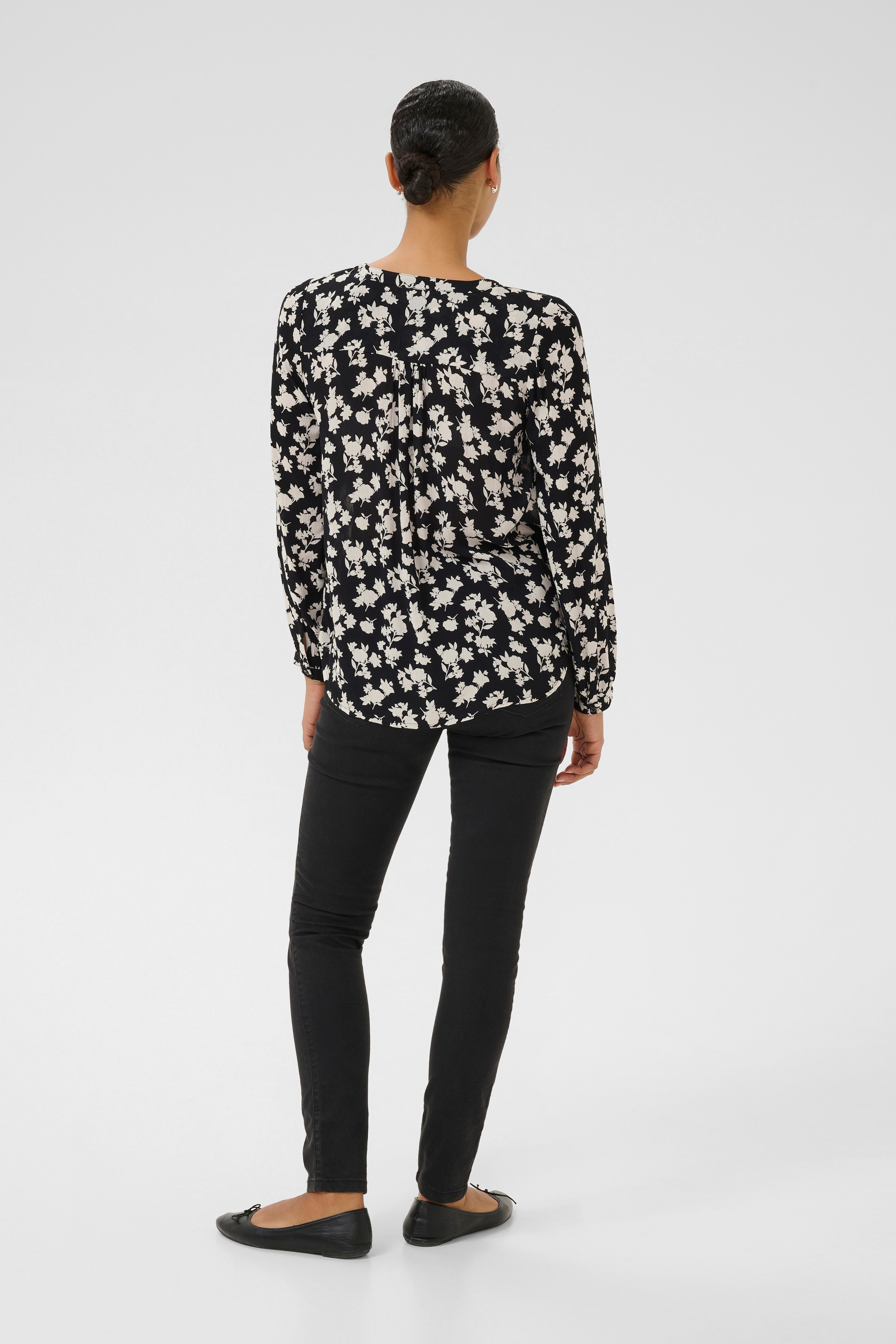 KAamber Bluse LOOKBOOK BACK 10508254-106992