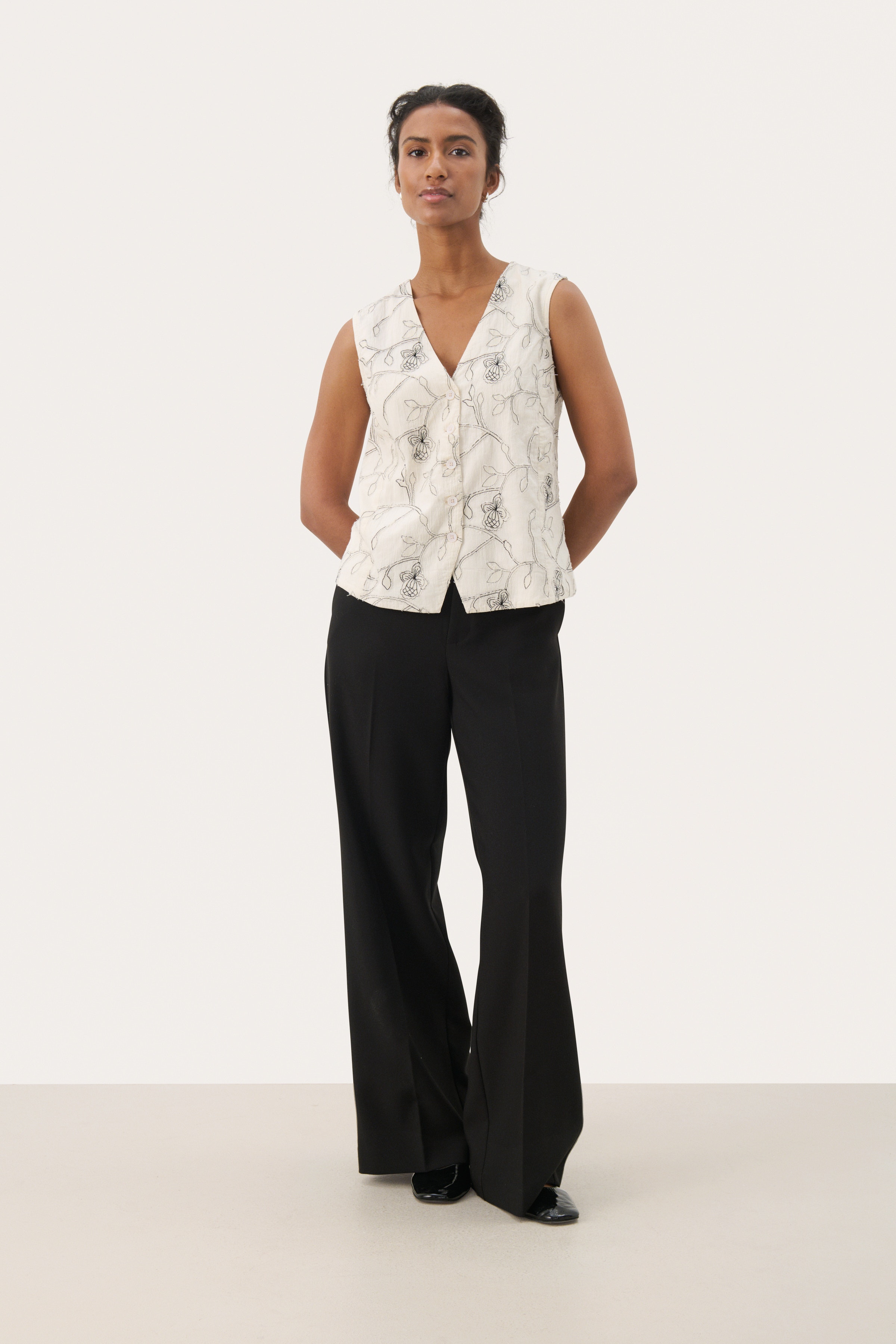 TonyPW Väst LOOKBOOK FRONT 30309878-304018