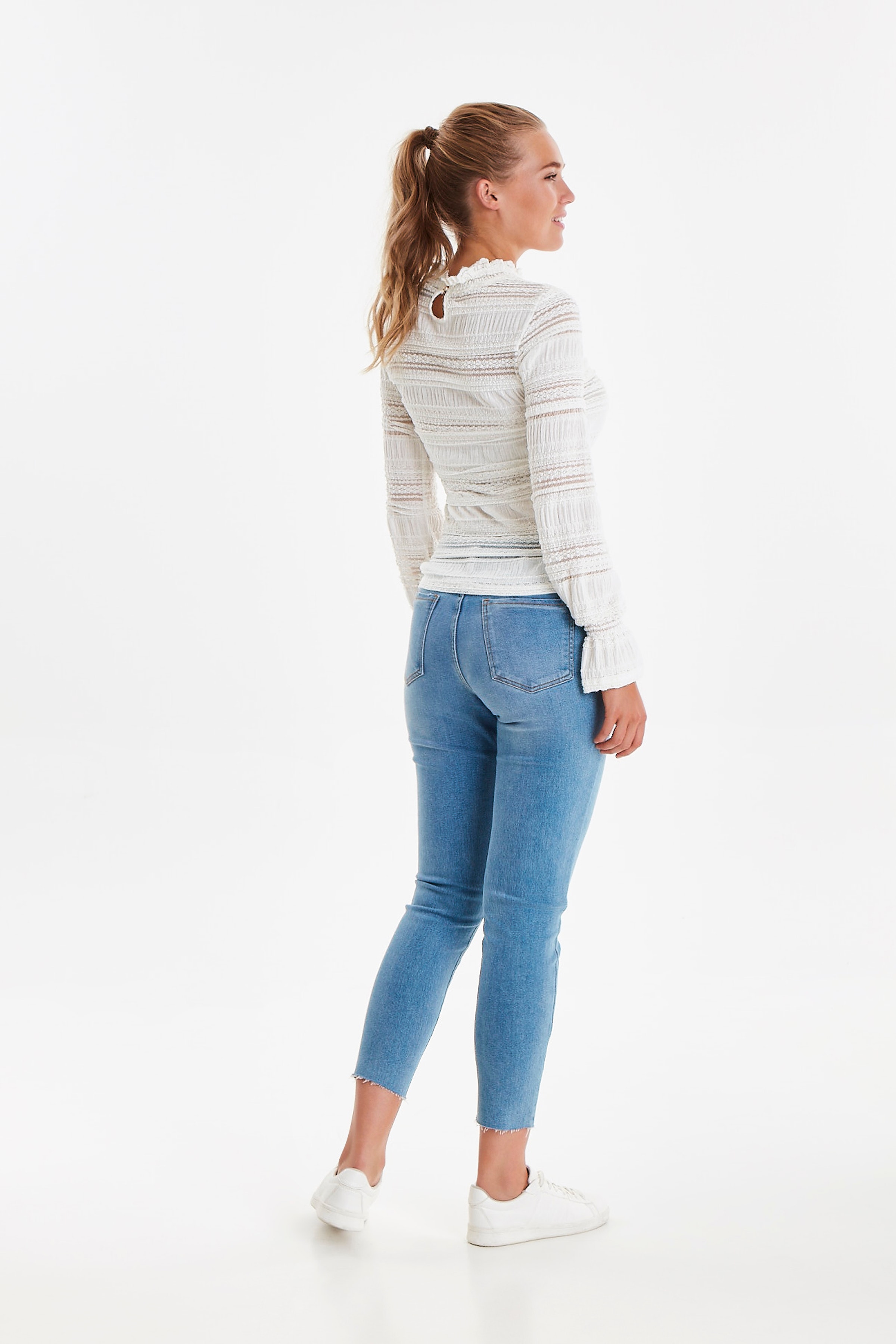 BXSiana Blouse LOOKBOOK BACK 20808083-80115