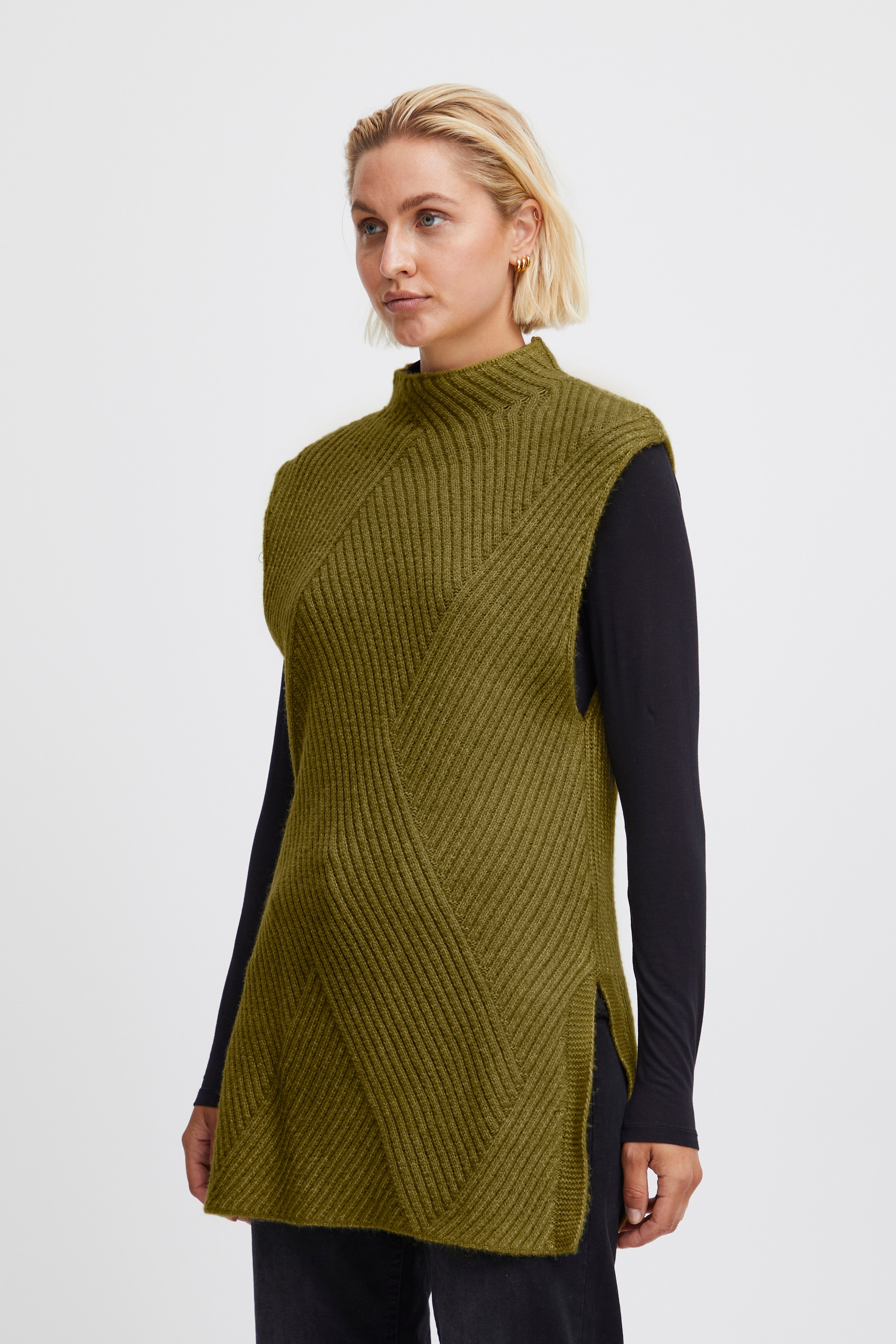 IHMYLLE Strikket vest LOOKBOOK FRONT 20119691-170636