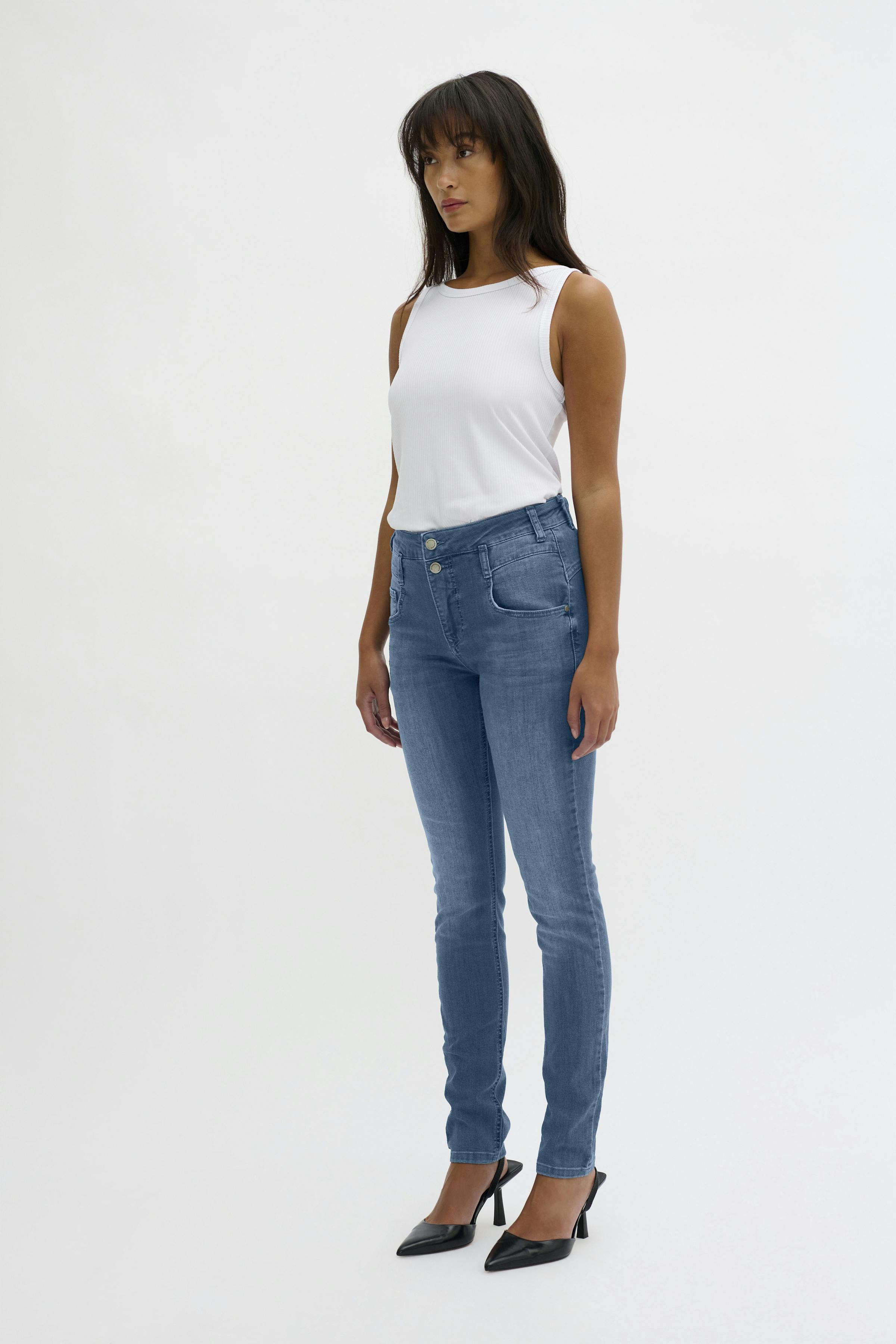 38 Jeans LOOKBOOK FRONT 10703569-100055