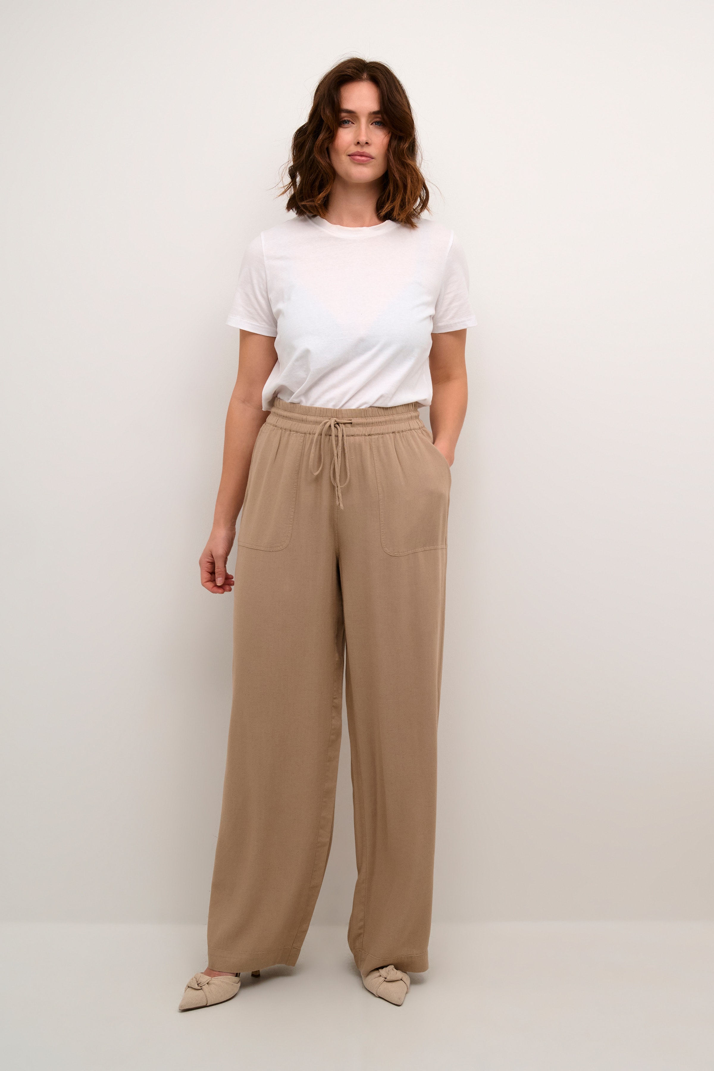 KAmilia Trousers LOOKBOOK FRONT 10508314-171109