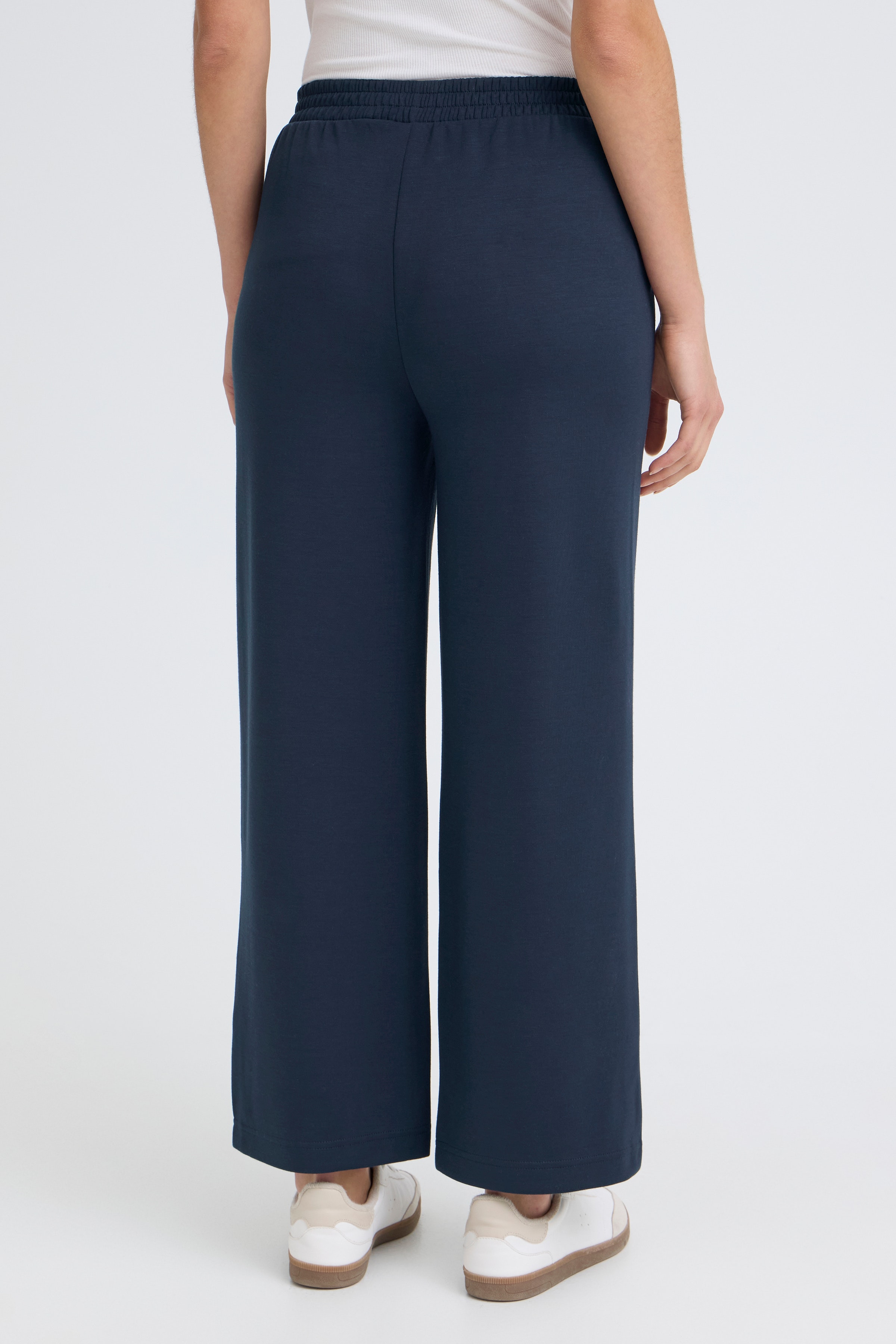 FRAURORA Broek LOOKBOOK BACK 20615493-193923