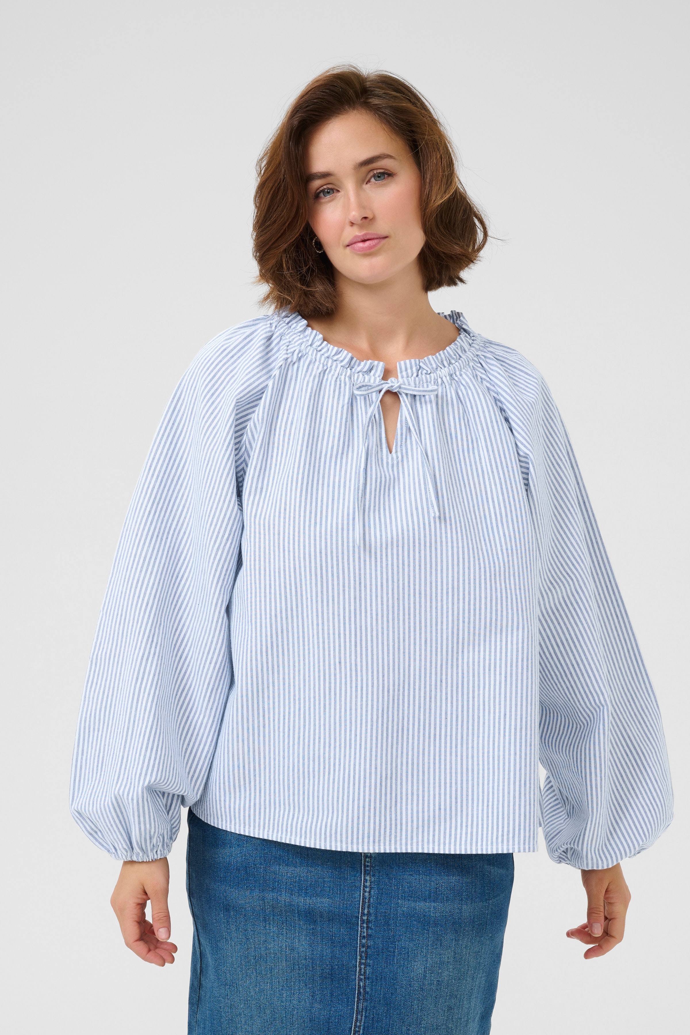 KAnelly Bluse LOOKBOOK FRONT 10552398-108067