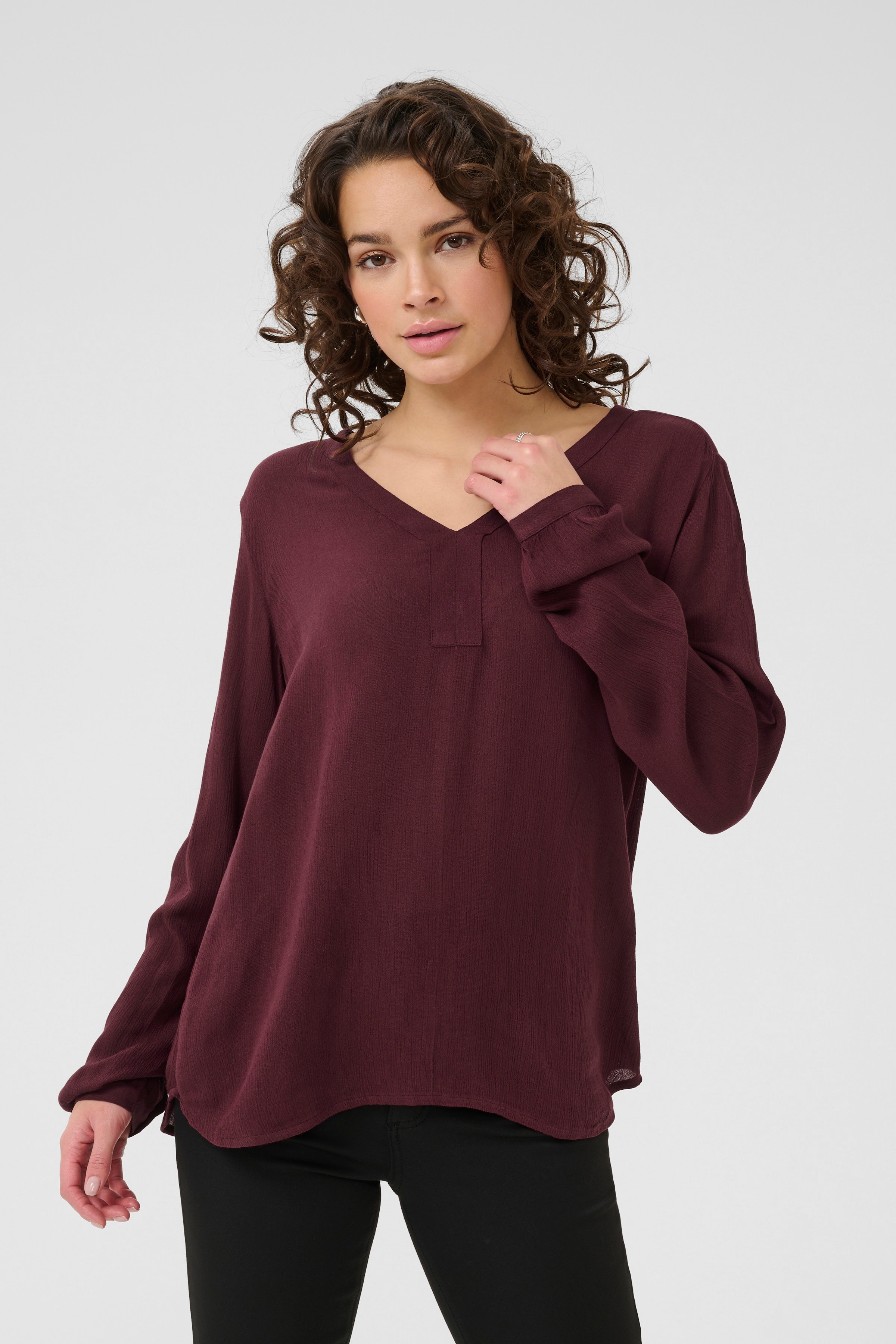 Amber Bluse LOOKBOOK FRONT 501032-191528