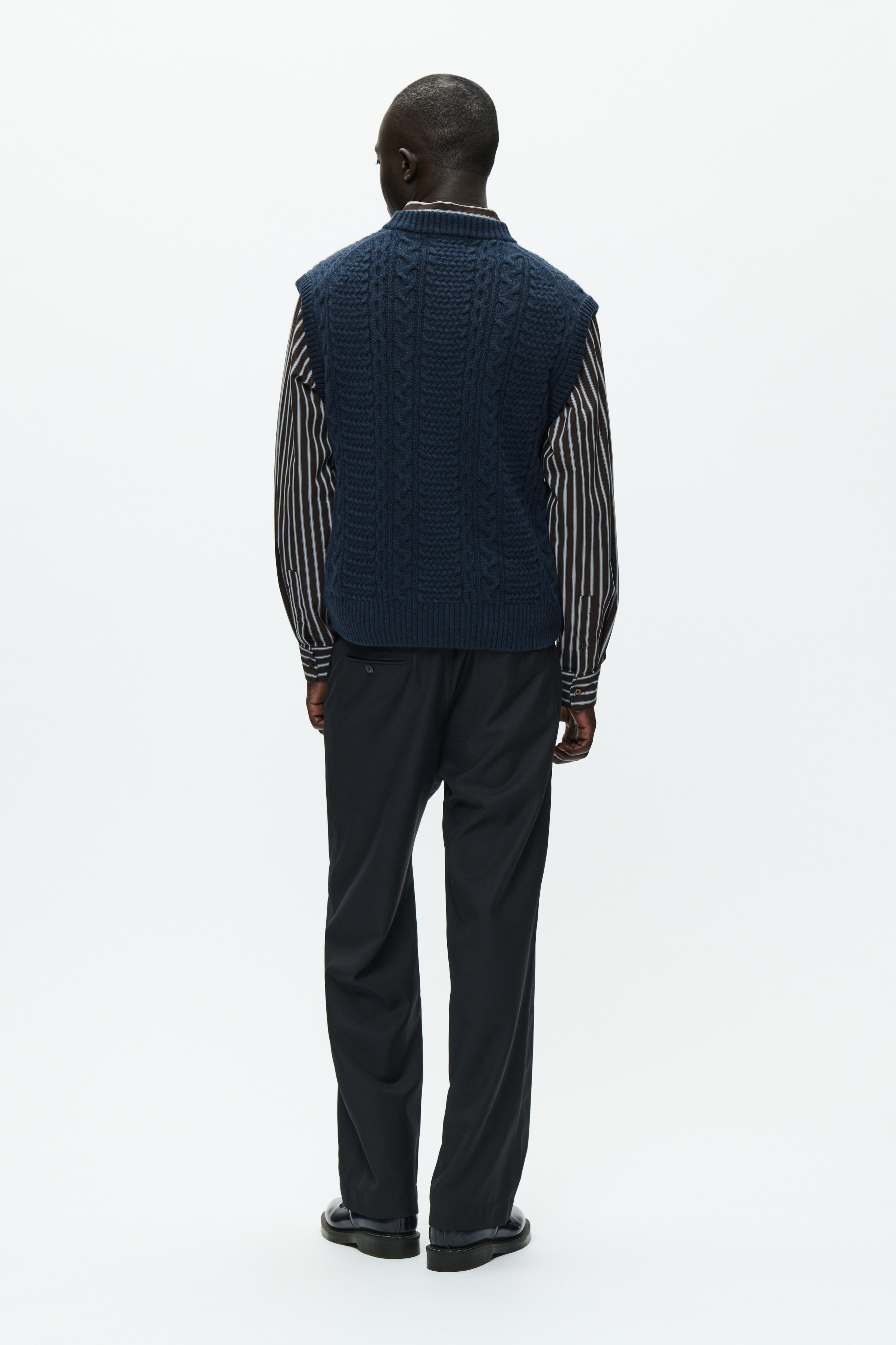 WWHolger Slipover LOOKBOOK BACK 30251743-194011