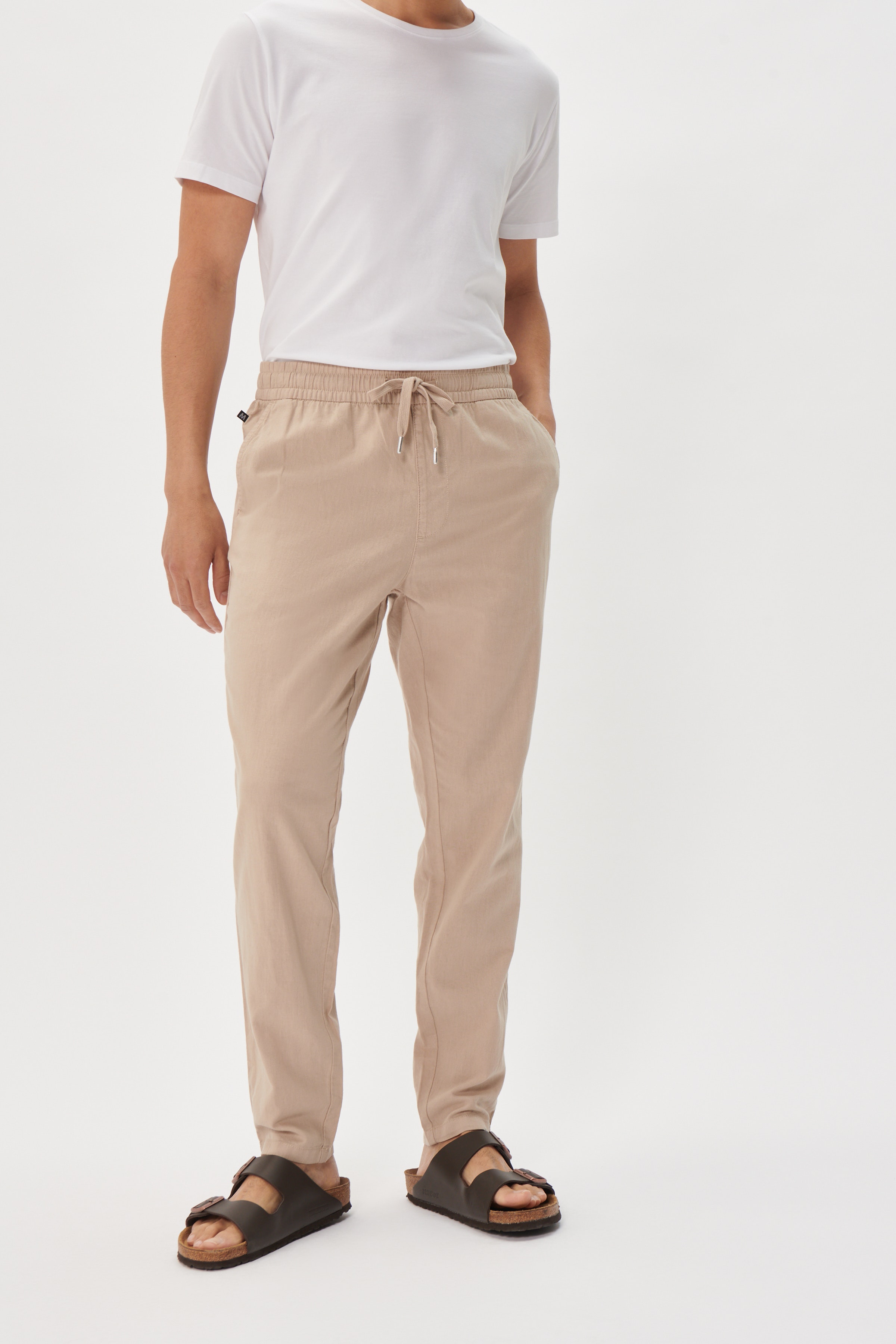 MAbarton Trousers LOOKBOOK FRONT 30206031-160906