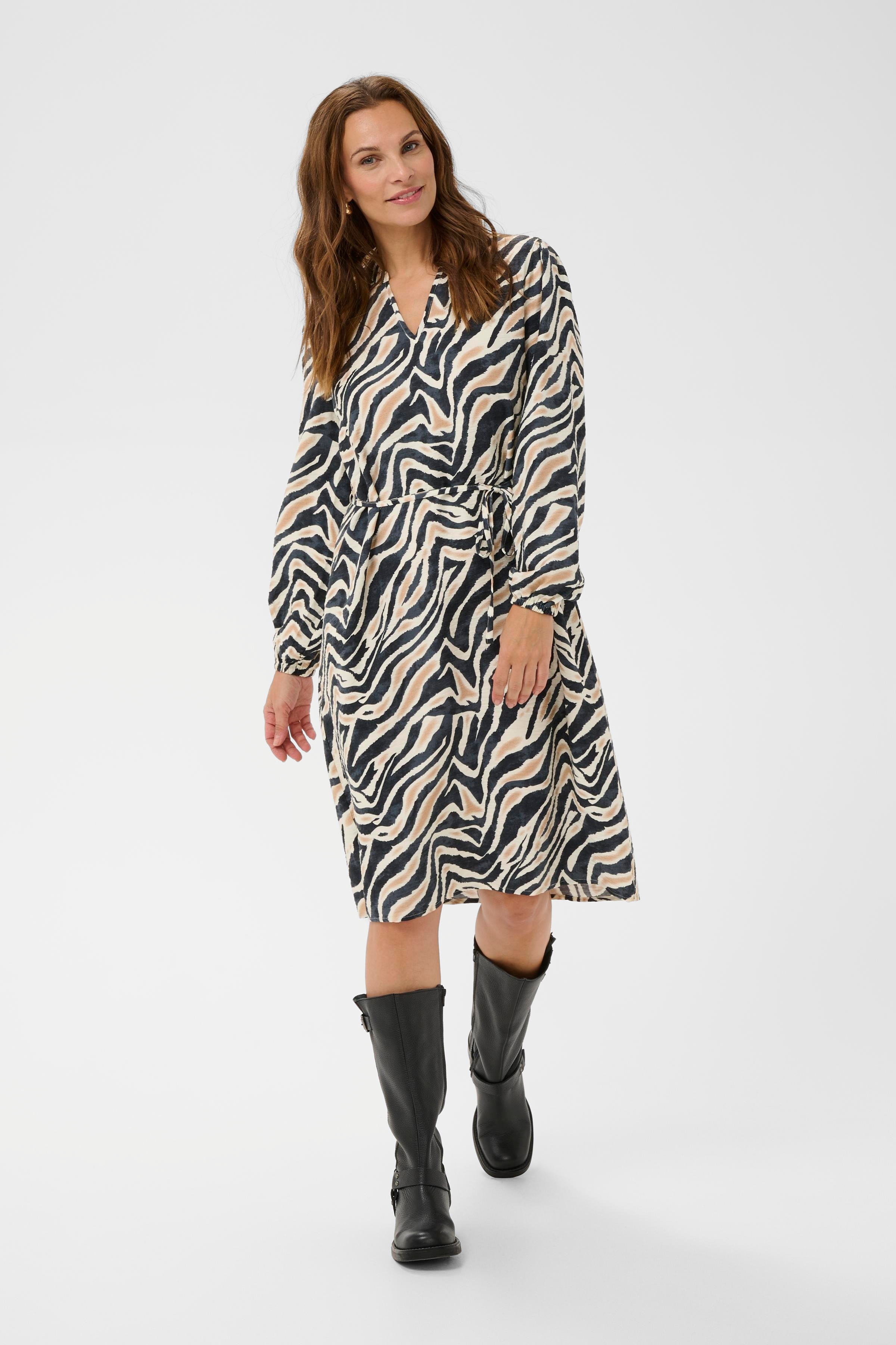 BPaurea Dress LOOKBOOK FRONT 40200099-109142