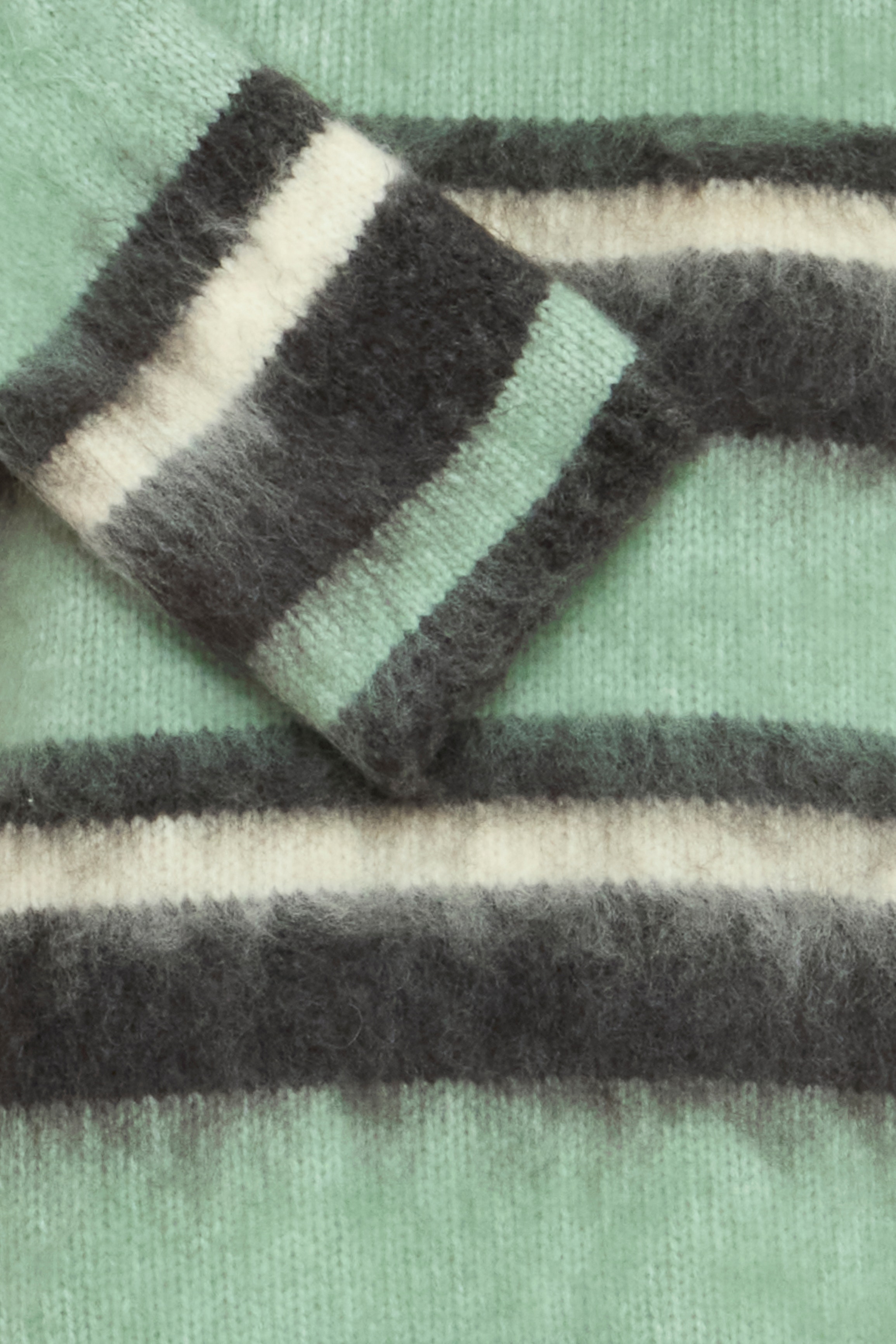 BYOSA Pullover PACK DETAIL 20817131-200629