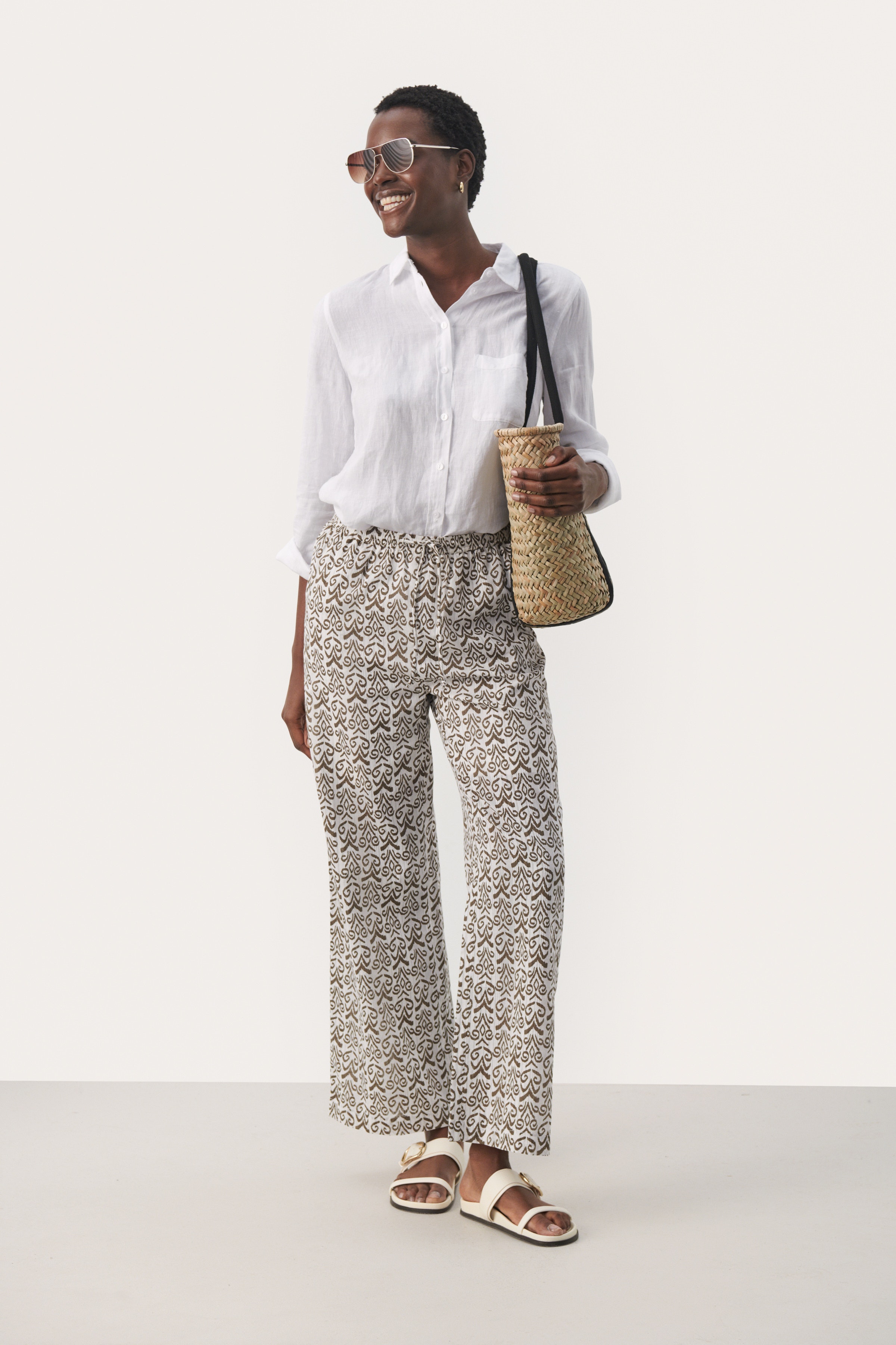 GabrellaPW Broek LOCATION NONE 30308626-302935