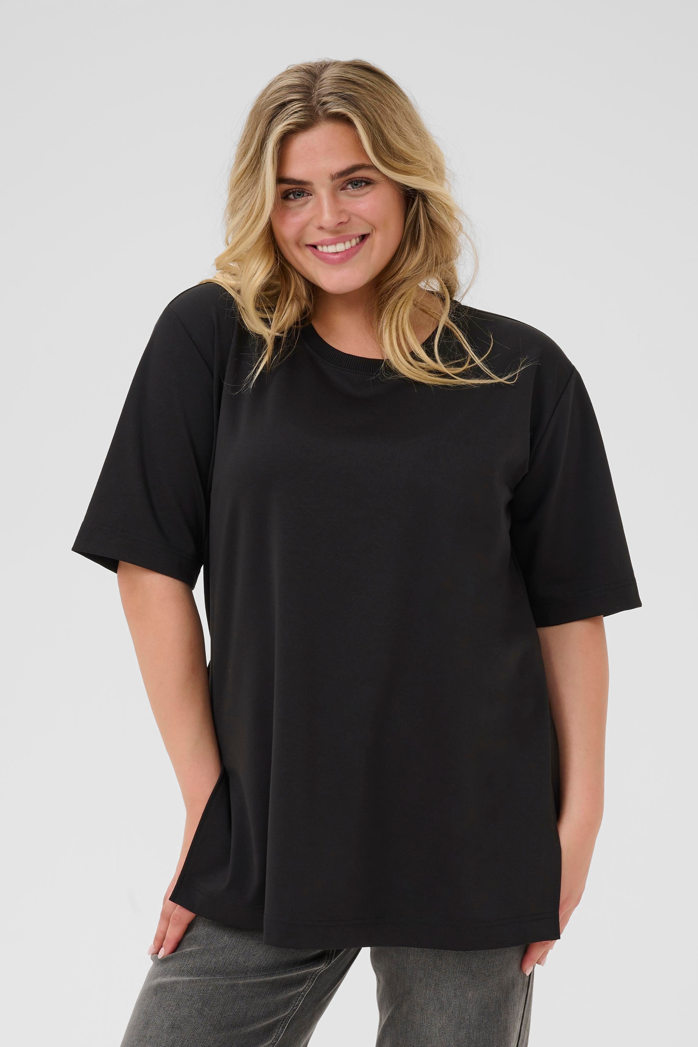 KCjenna T-shirt LOOKBOOK FRONT 10583580-100121