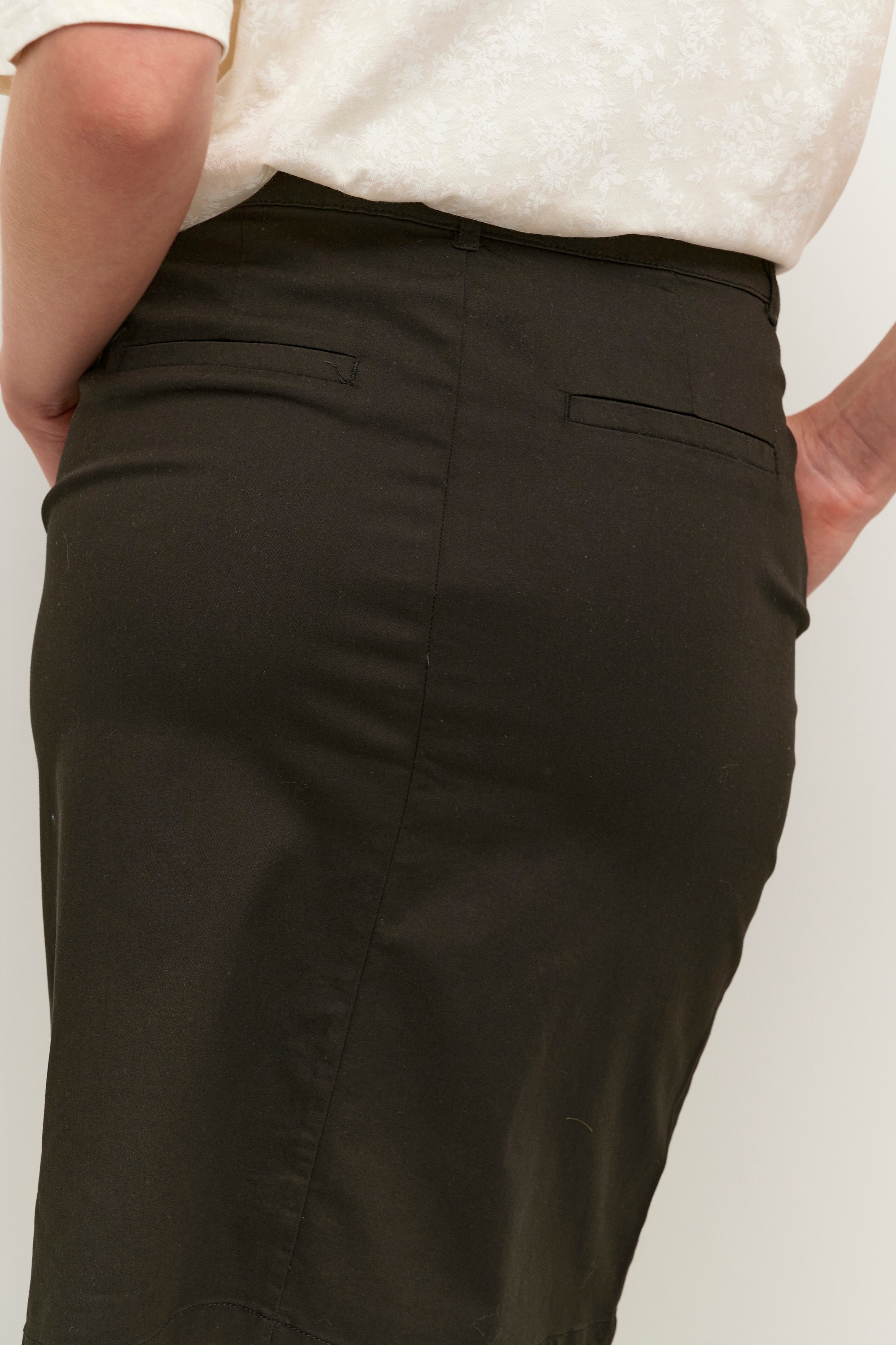 KAlea Skjørt LOOKBOOK DETAIL 10507154-100121