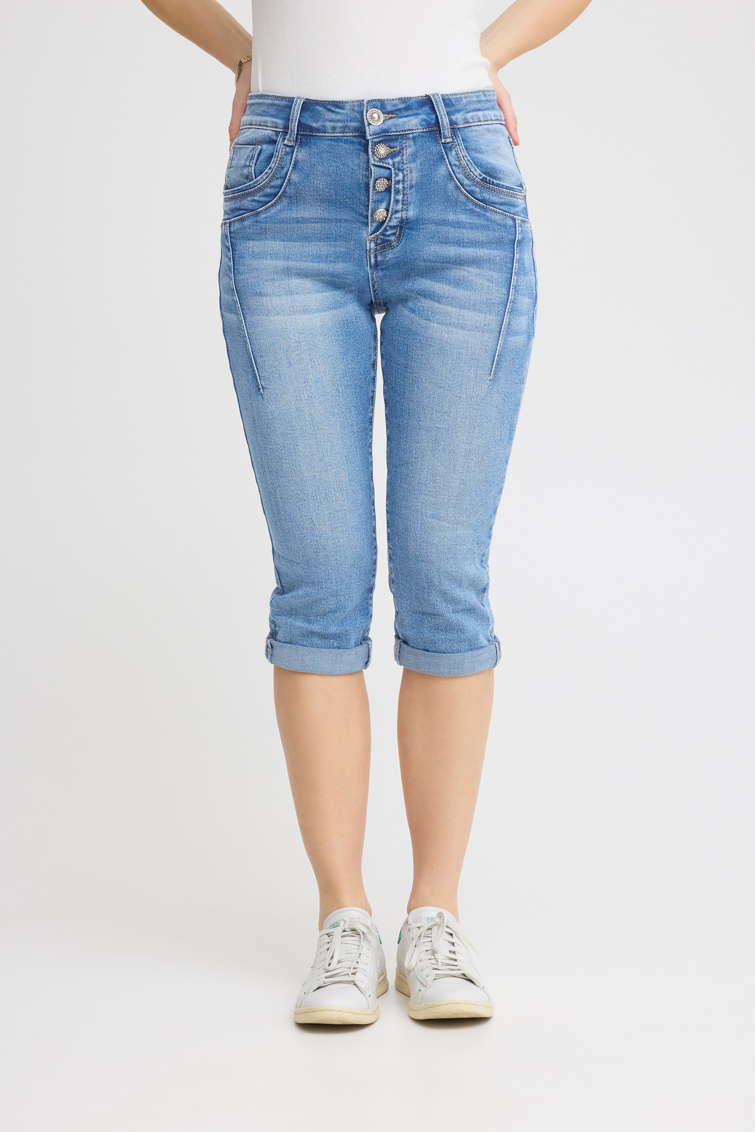 SBCAROLINE Capri bukser LOOKBOOK FRONT 22100948-202820