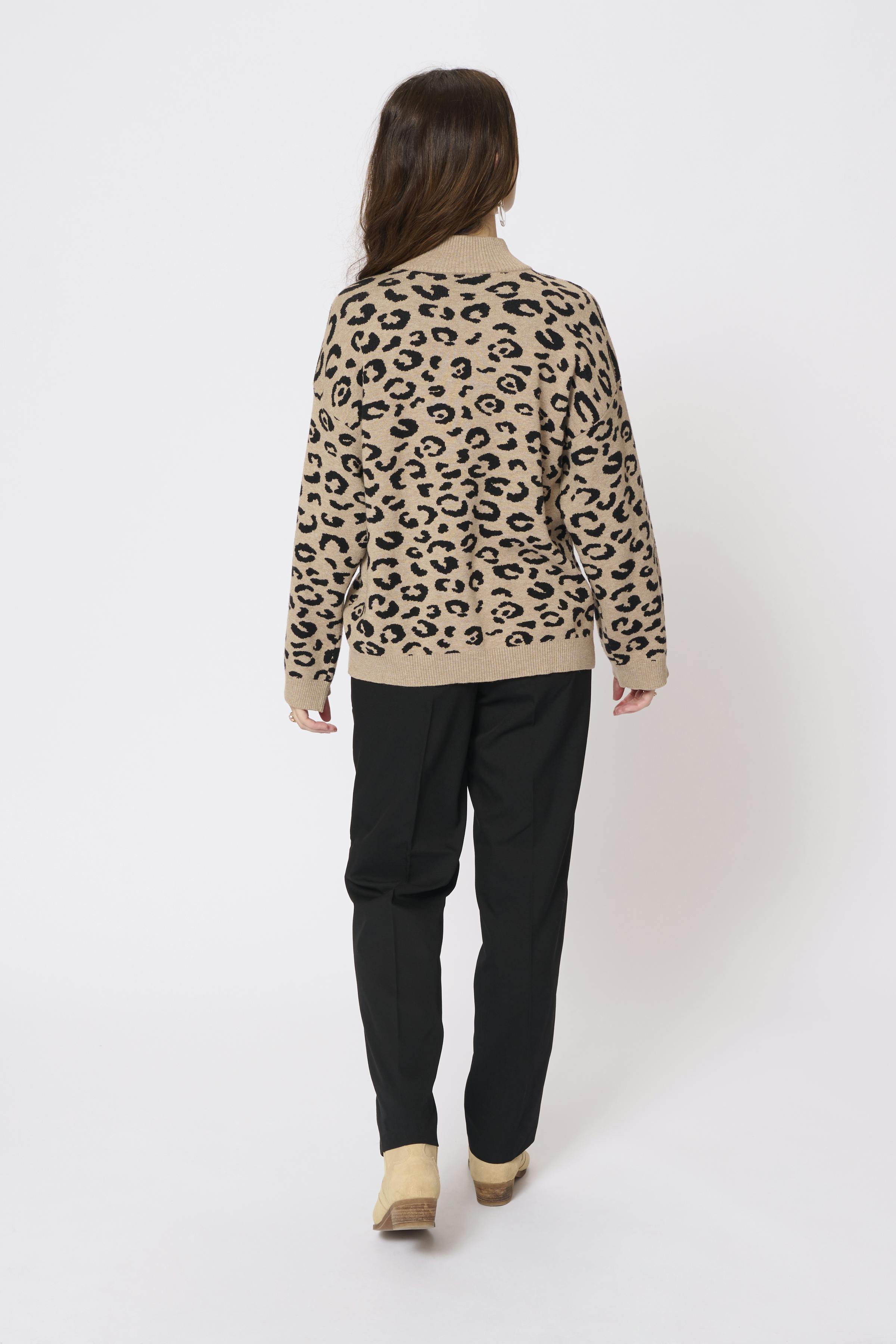 CRSava Leopard pullover LOOKBOOK BACK 10613664-107455