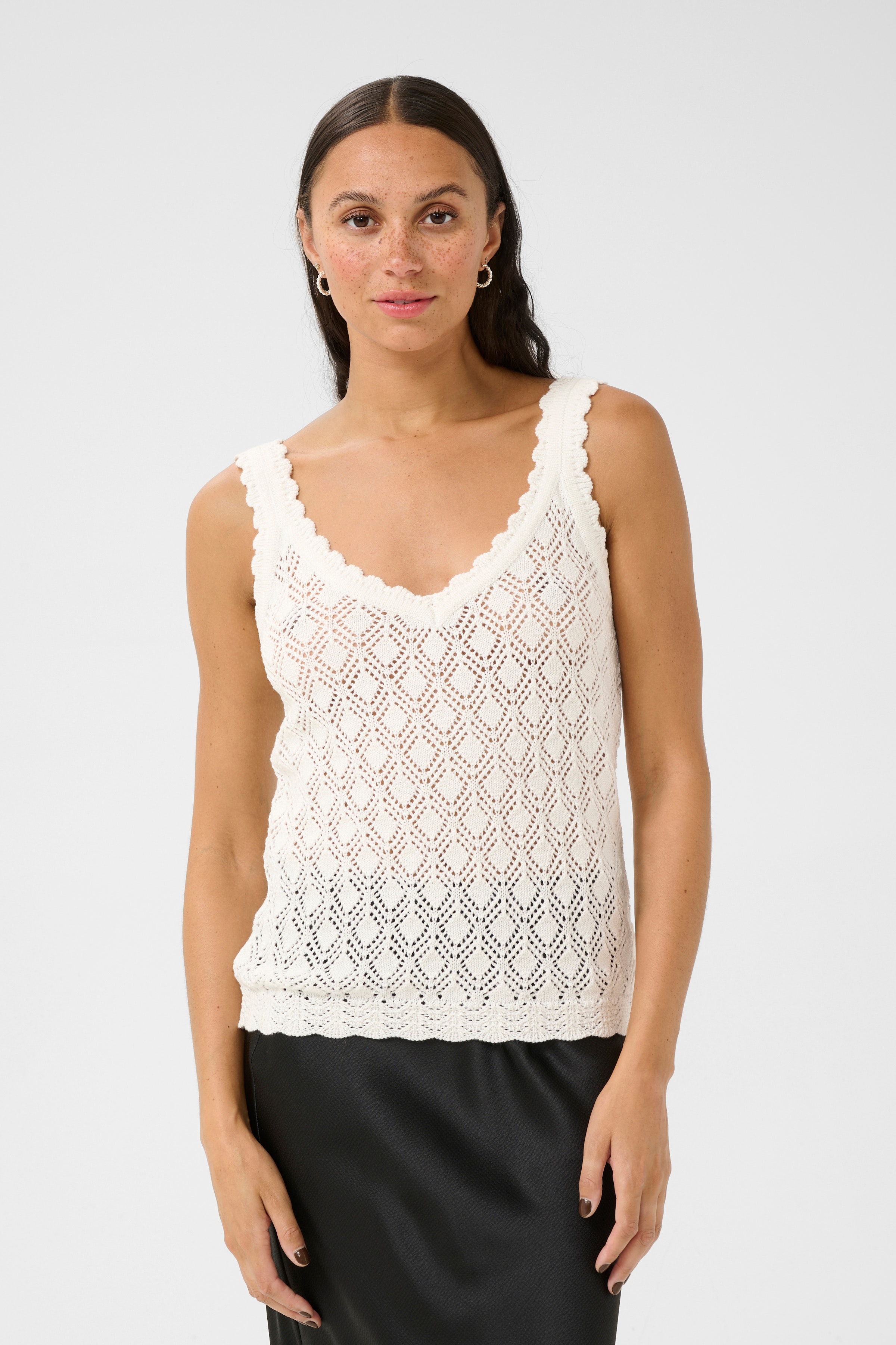 KAjona Top LOOKBOOK FRONT 10509945-110602