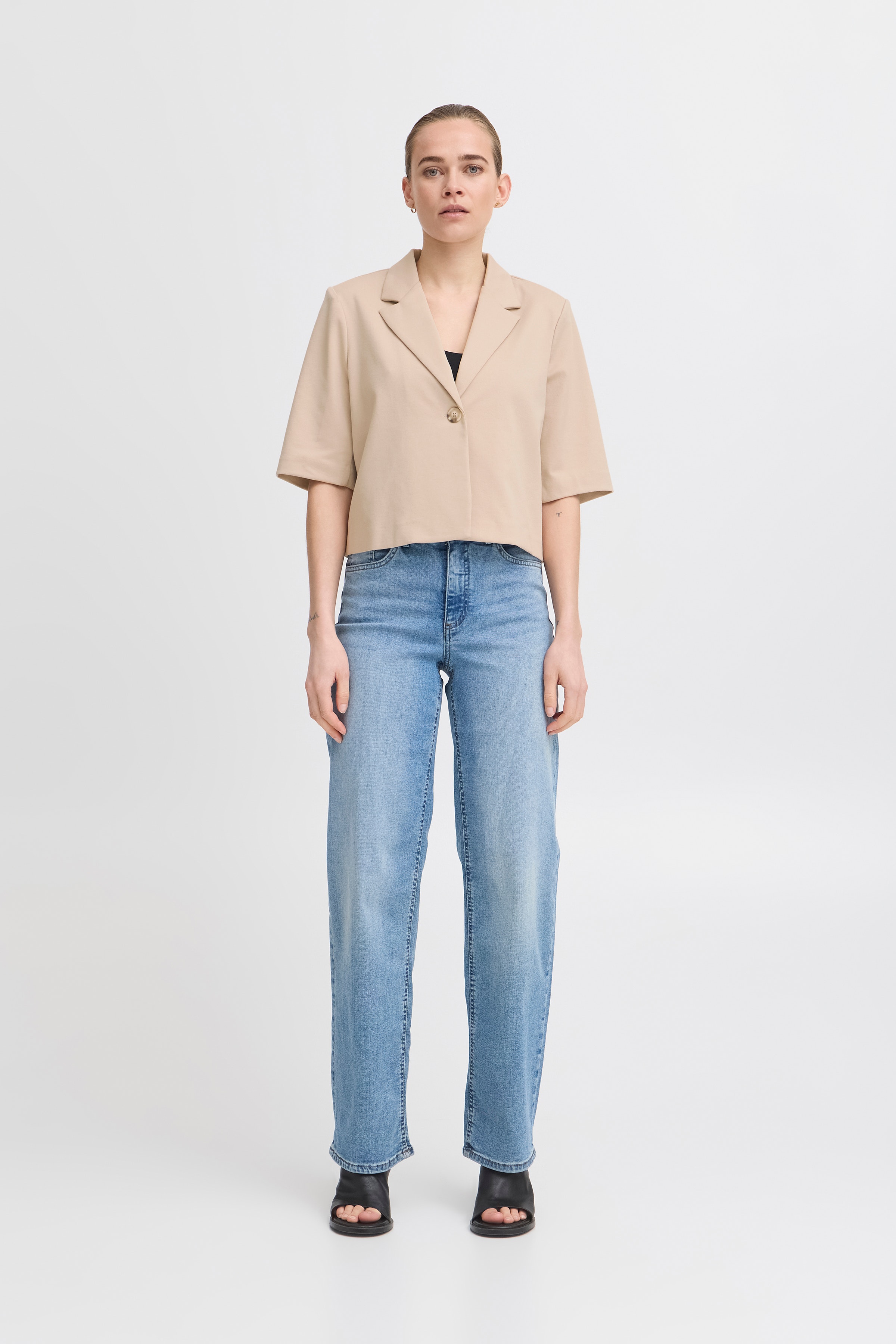 IHKATE CROPPED Blazer LOOKBOOK FRONT 20123679-151308