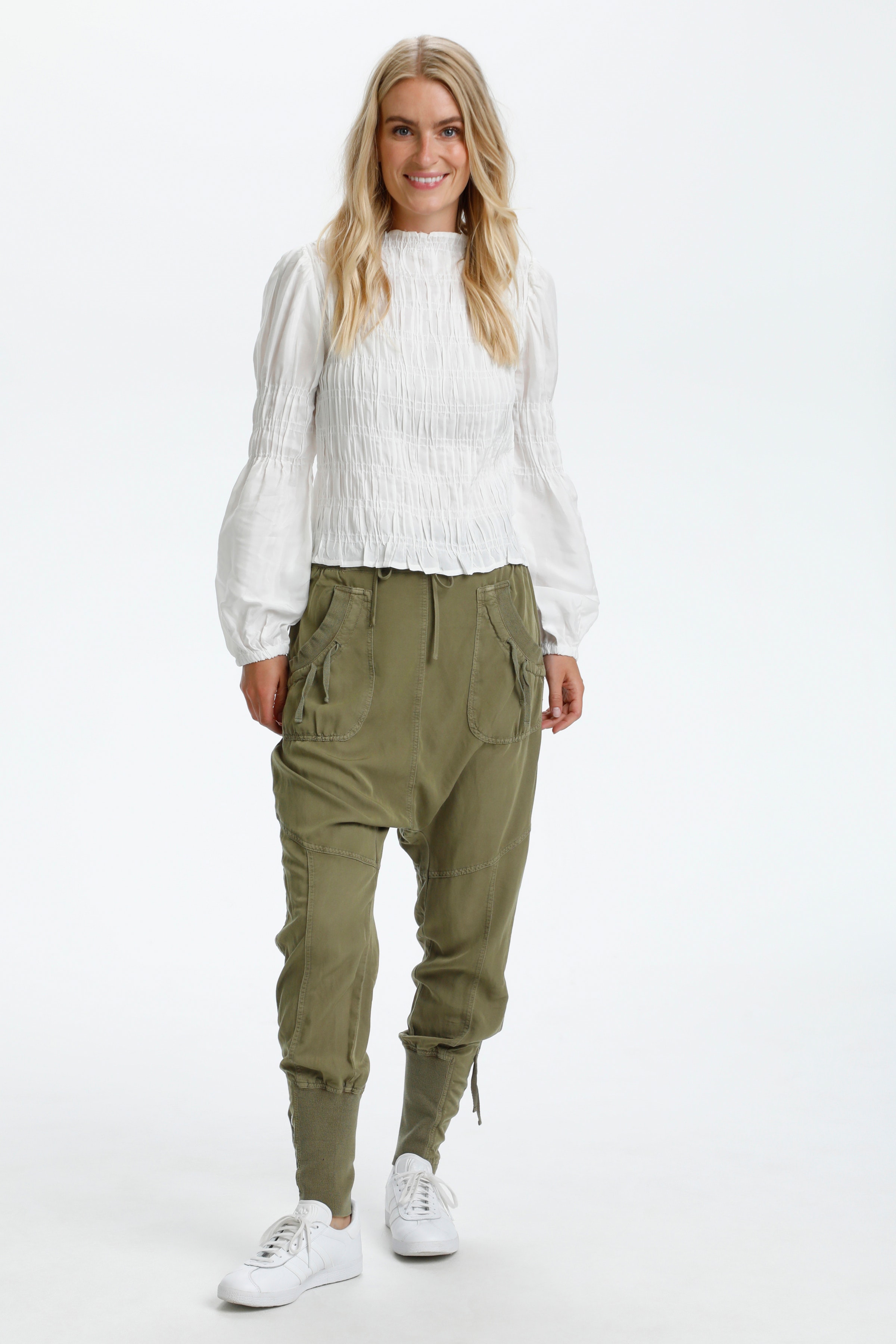 Casual Hose LOOKBOOK FRONT 659030-60160