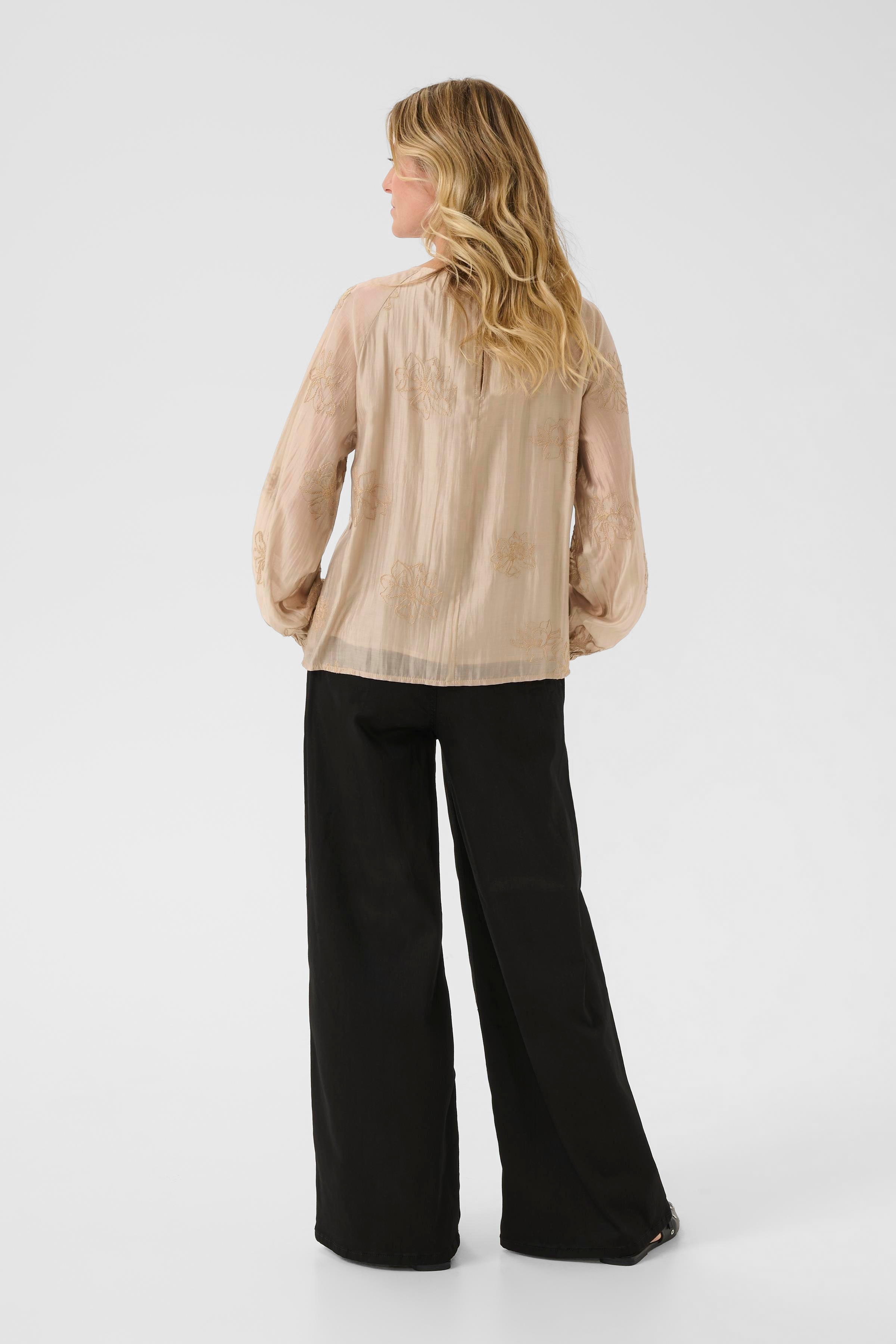CRBine Bluse LOOKBOOK BACK 10614185-161407