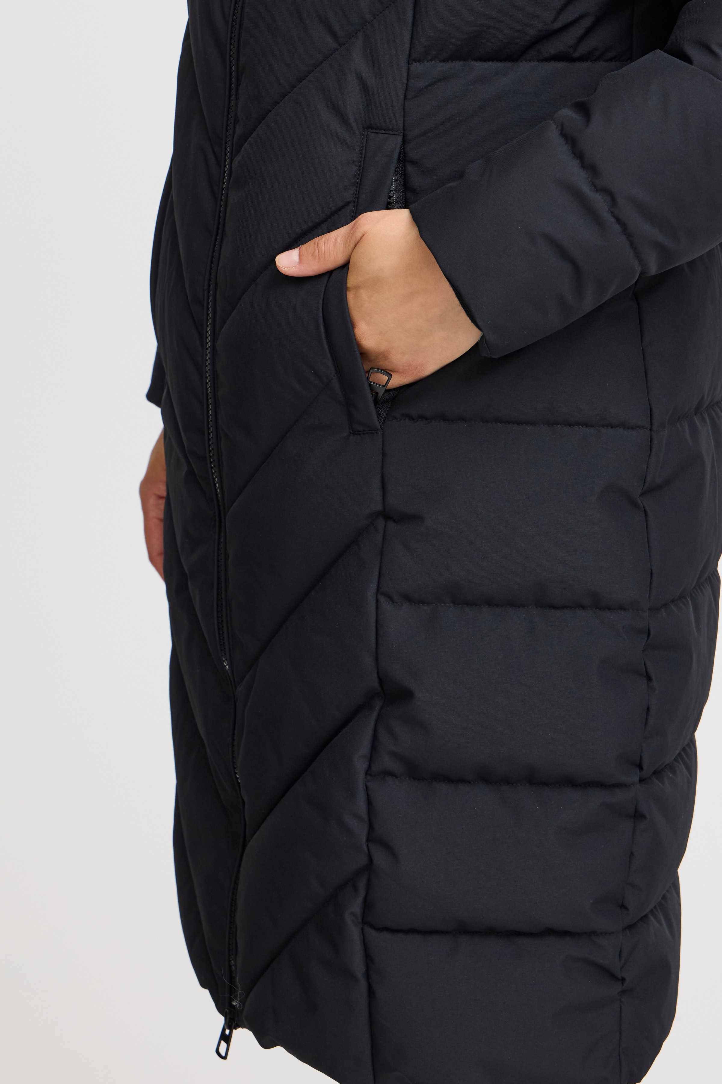 FRMAISE Outerwear LOOKBOOK DETAIL 20613859-200113