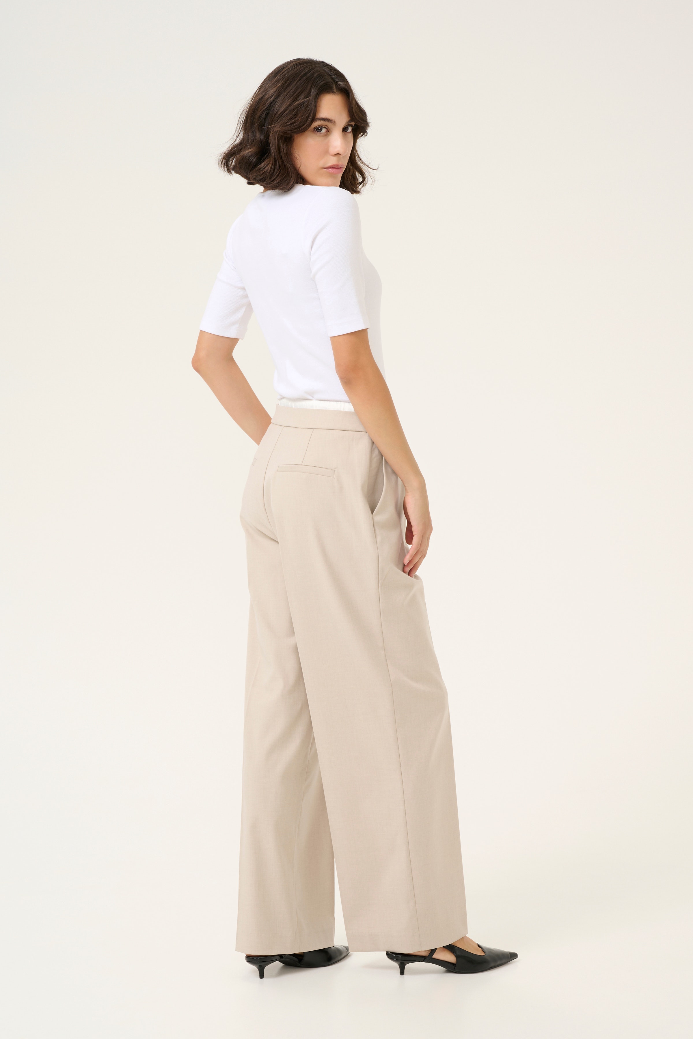 KAvindy Bukser LOOKBOOK BACK 10509675-1513051