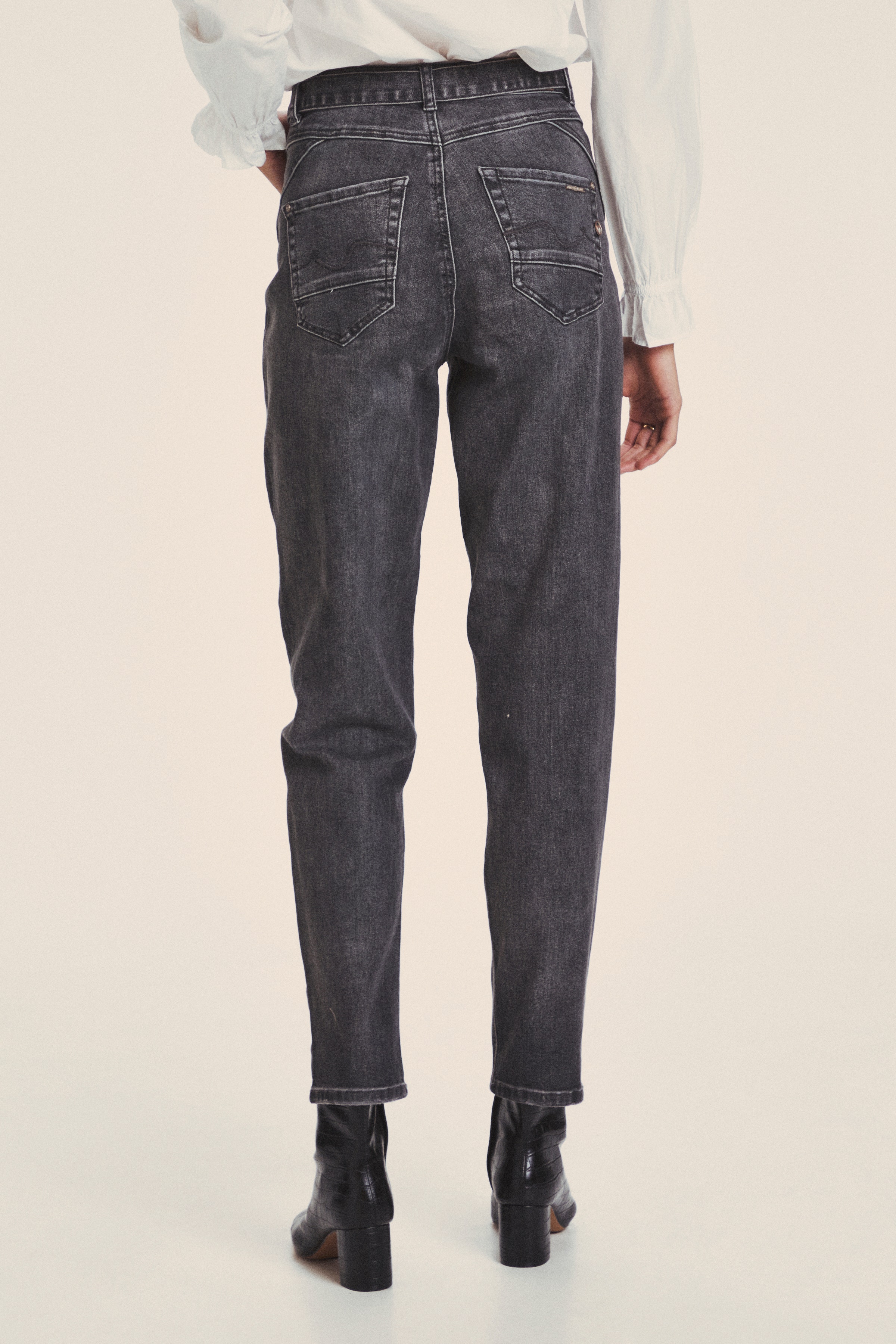 Jeans LOOKBOOK FRONT 10608317-101490