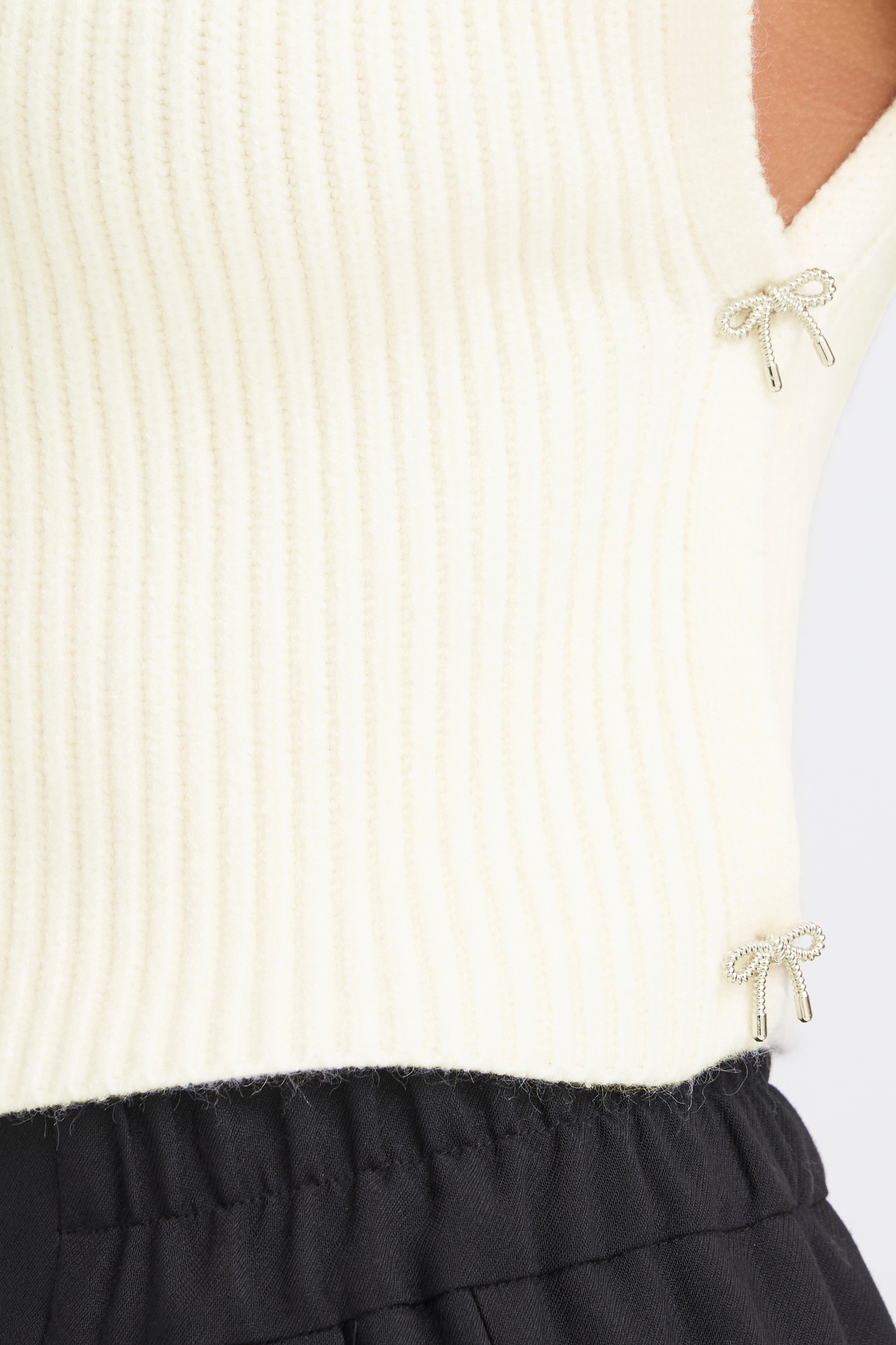 FRISHAL Krage LOOKBOOK DETAIL 20617615-110701