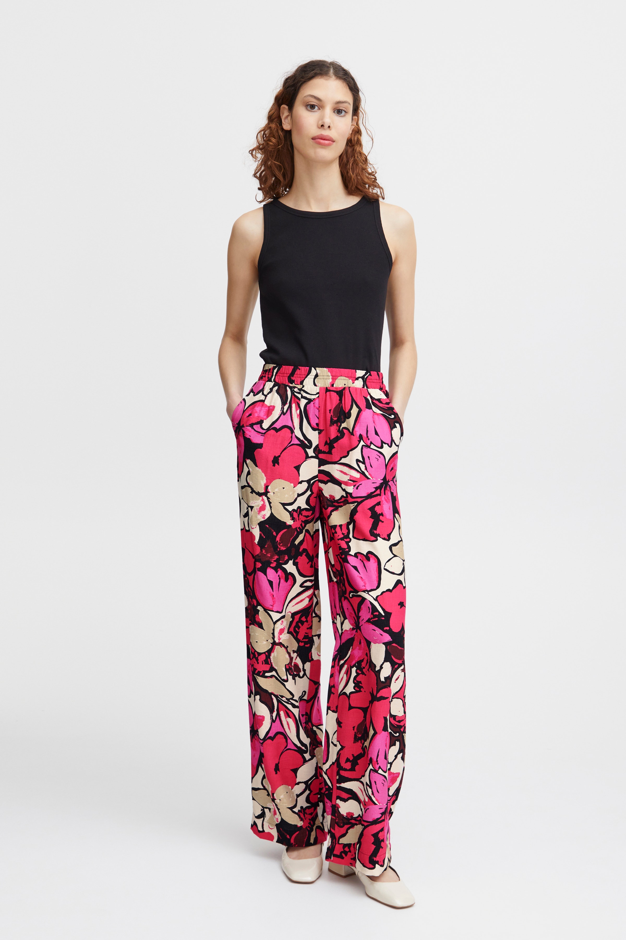 BYJANINA Trousers LOOKBOOK FRONT 20814554-202844