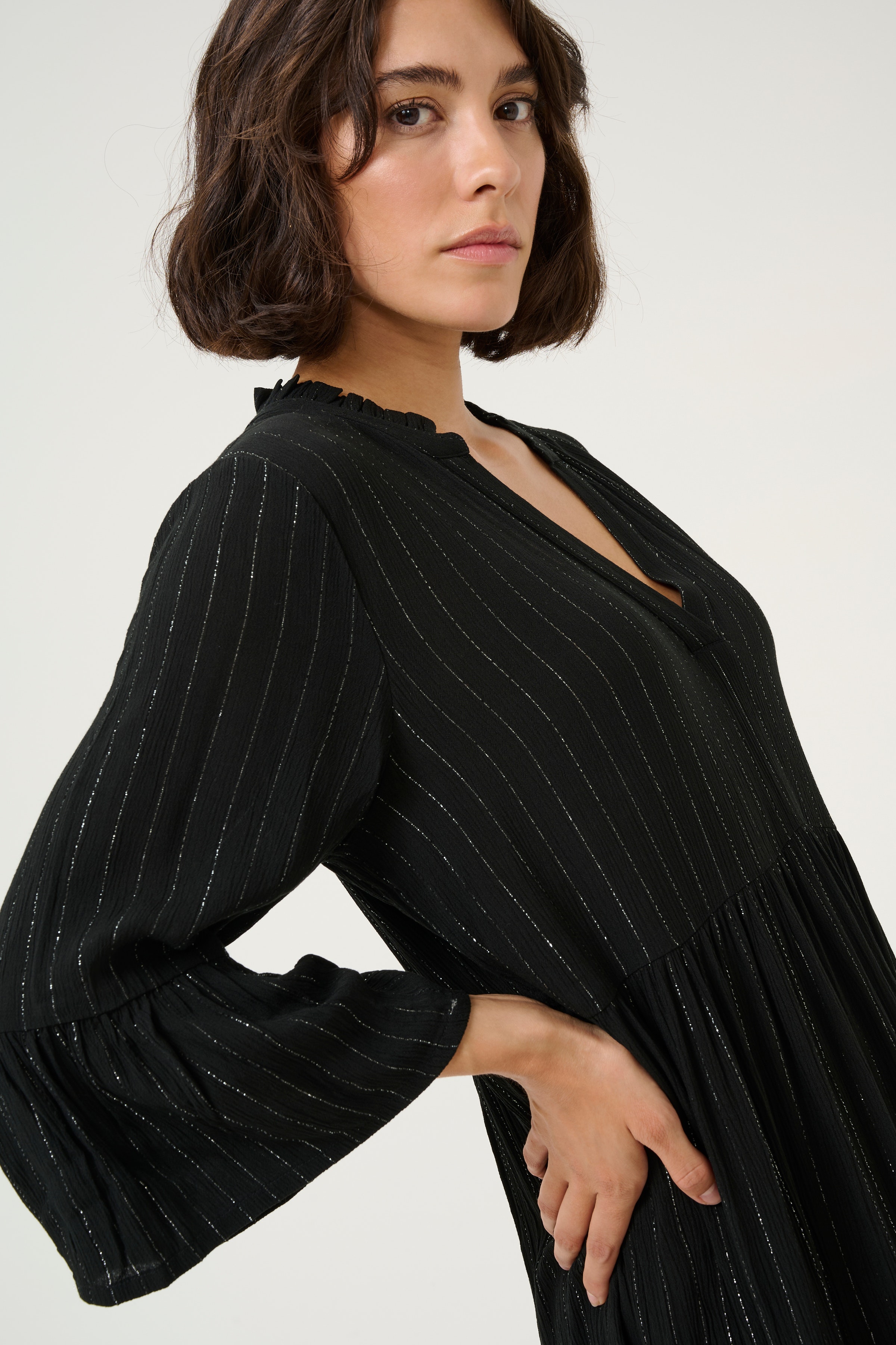 KAliv Glimmerkjole LOOKBOOK DETAIL 10552164-100121