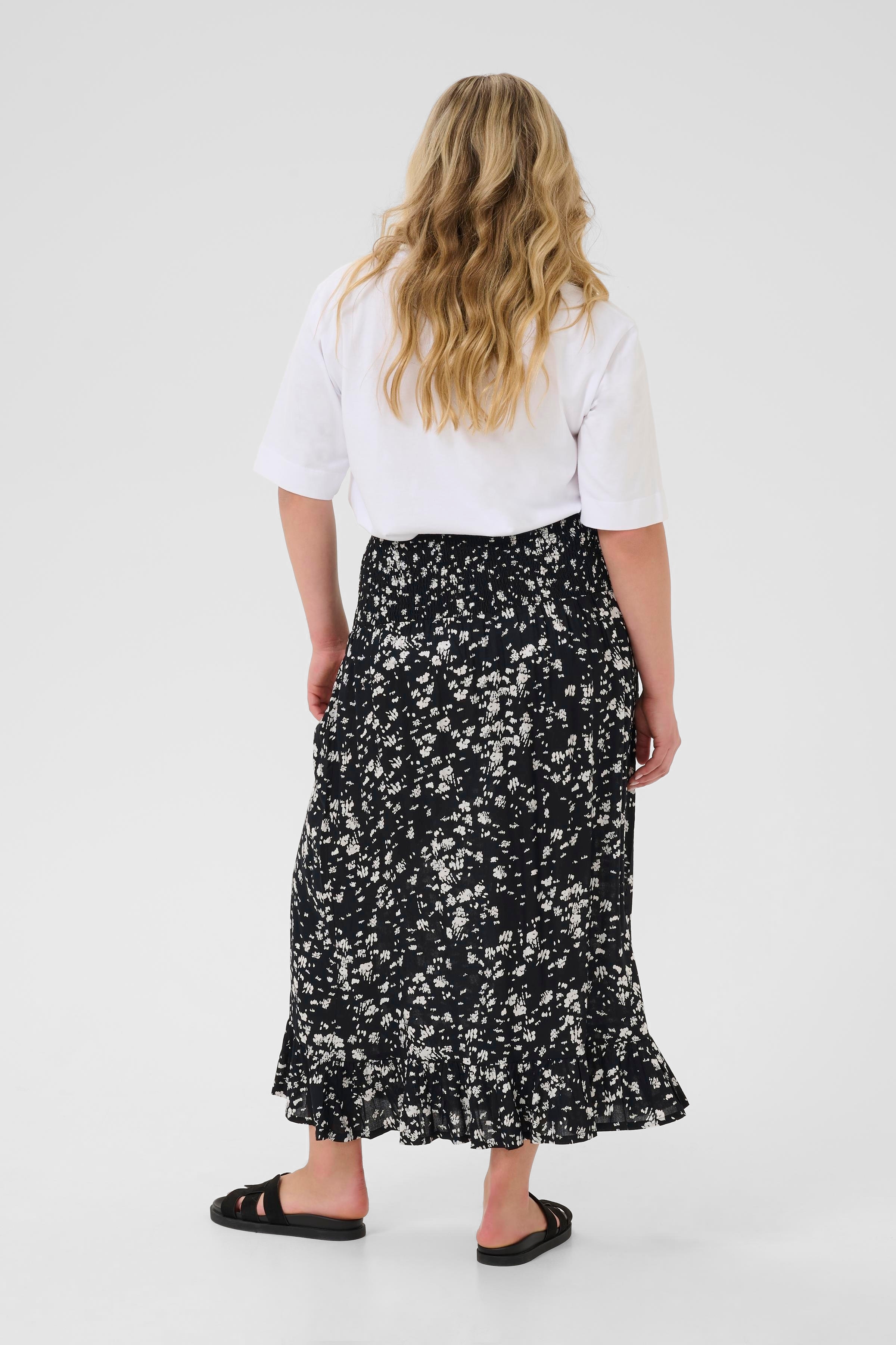 KCbella Rock LOOKBOOK BACK 10583471-107908