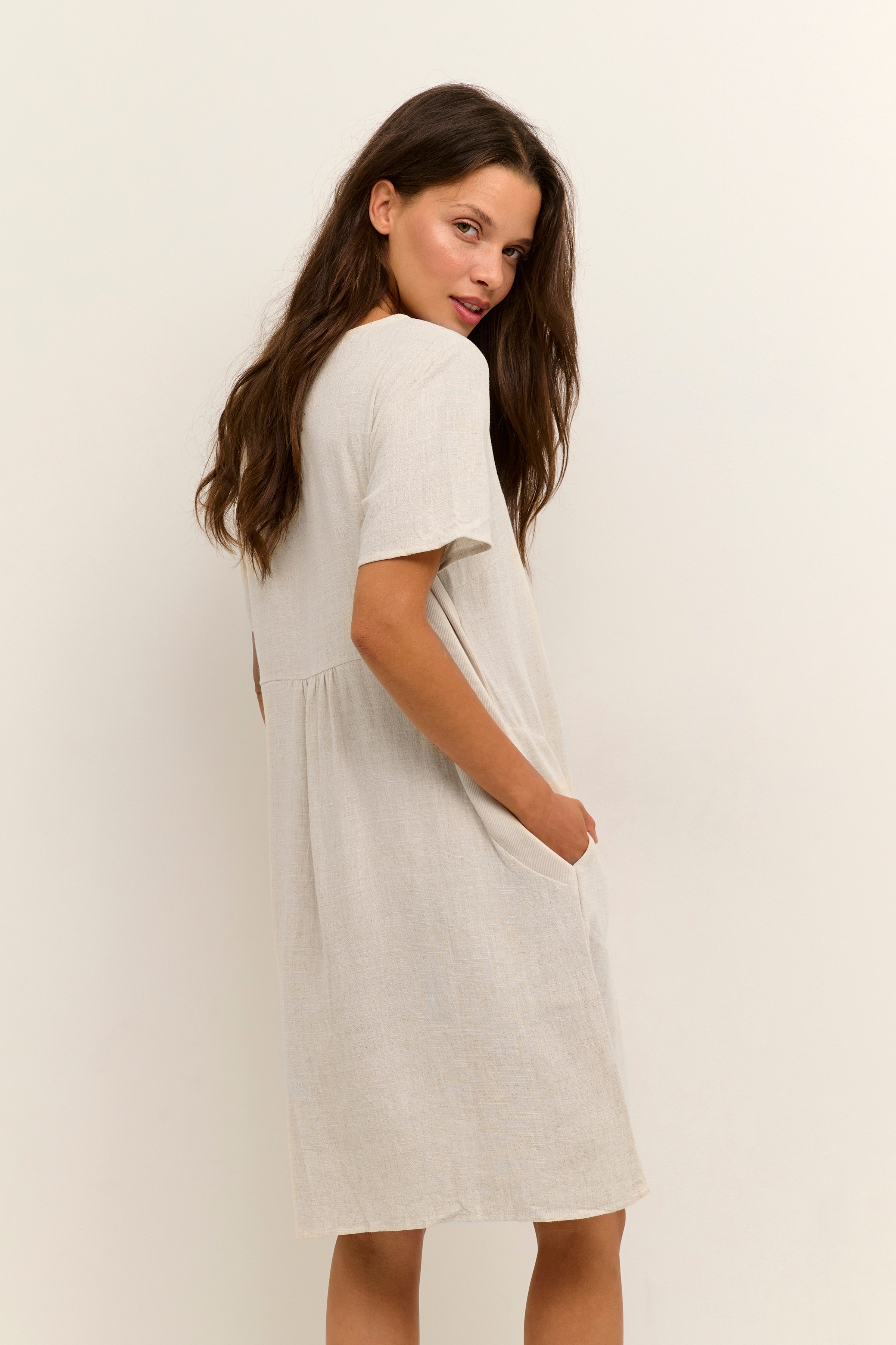 KAliny Lin Kjole LOOKBOOK BACK 10505731-101296