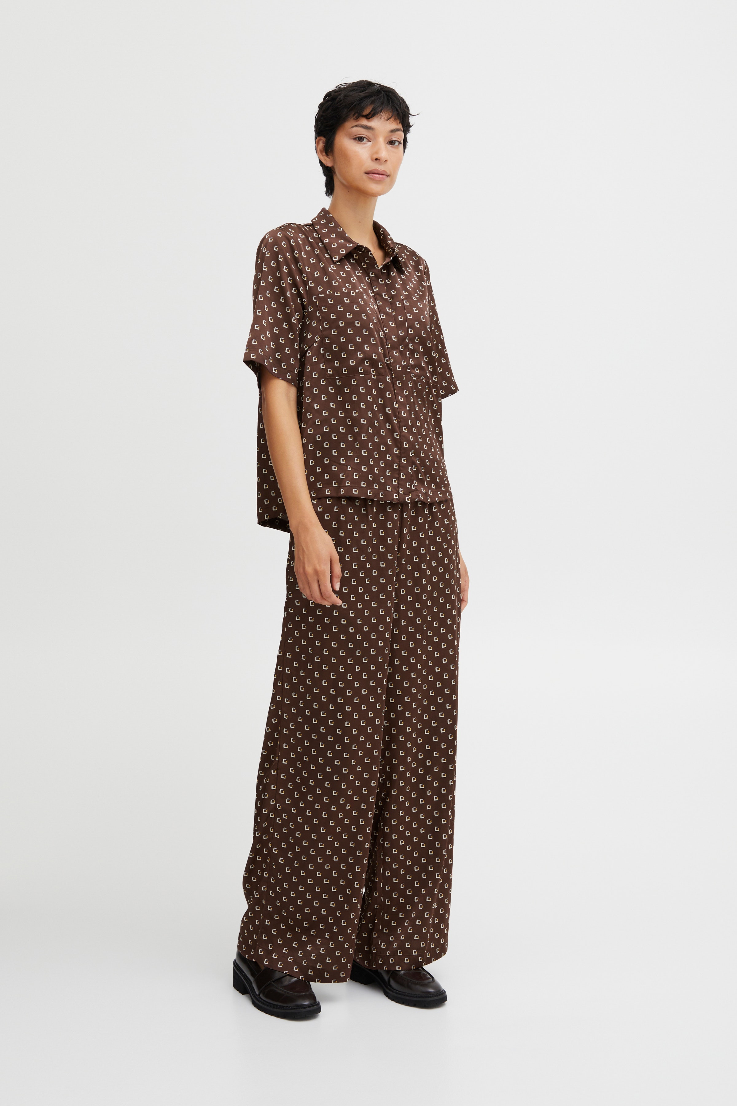 IXINGIS Bukser LOOKBOOK FRONT 20116602-201863