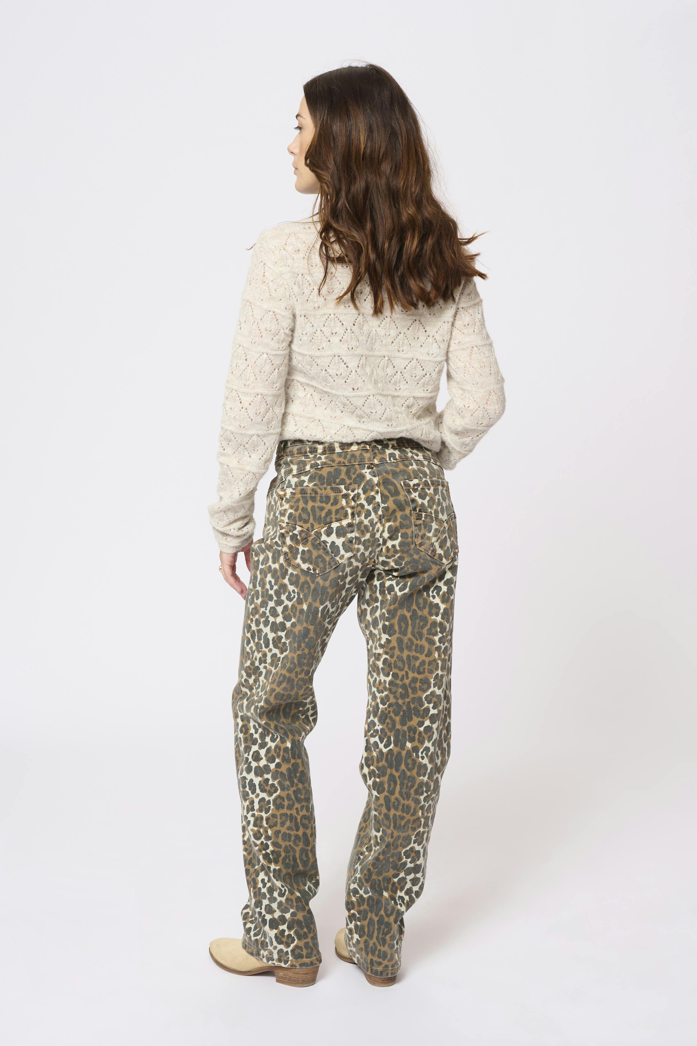 CRHenny Leopard Jeans LOOKBOOK BACK 10613720-107495